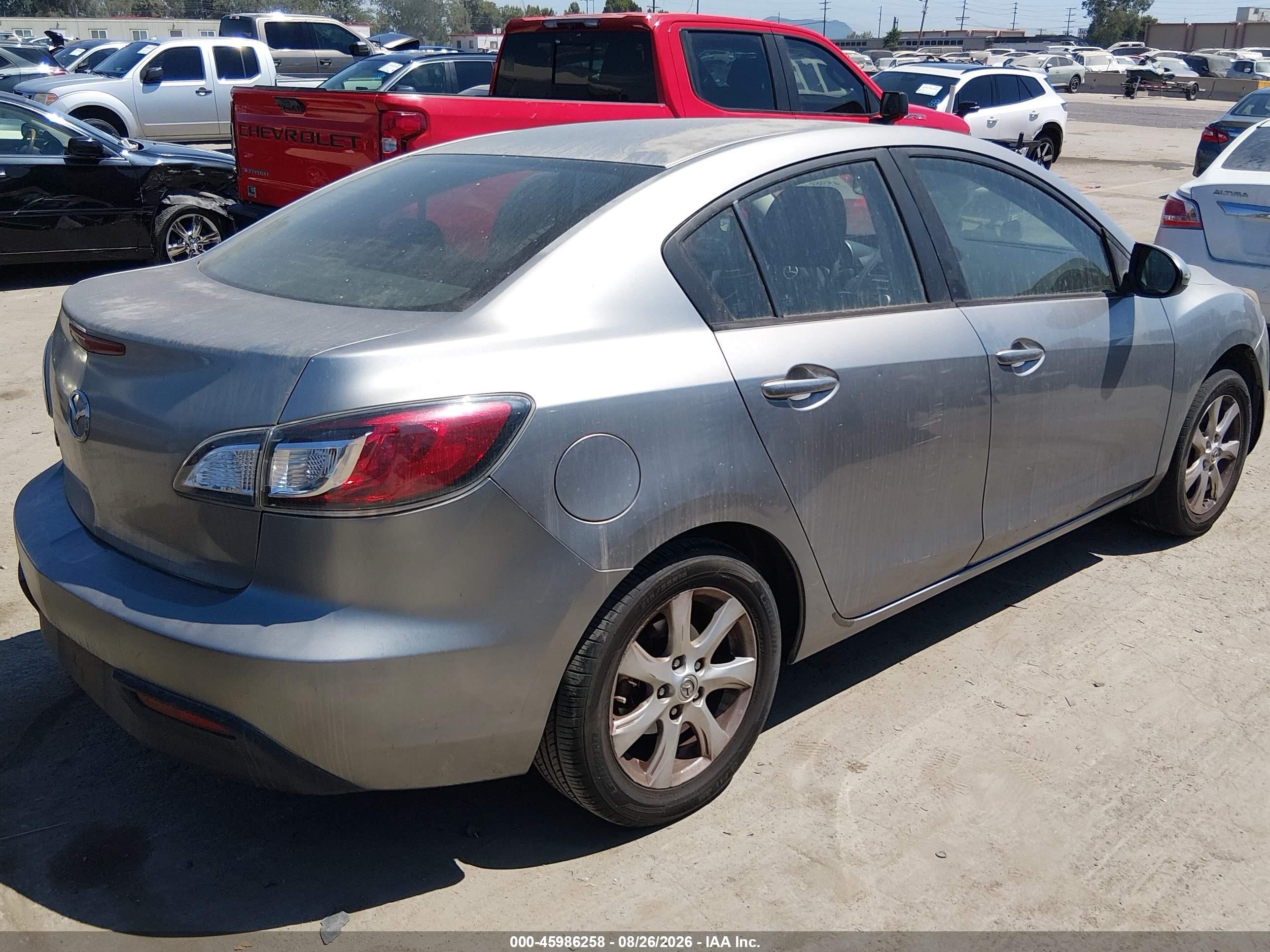 2010 Mazda Mazda3 I Touring Серый vin: JM1BL1SG0A1249149