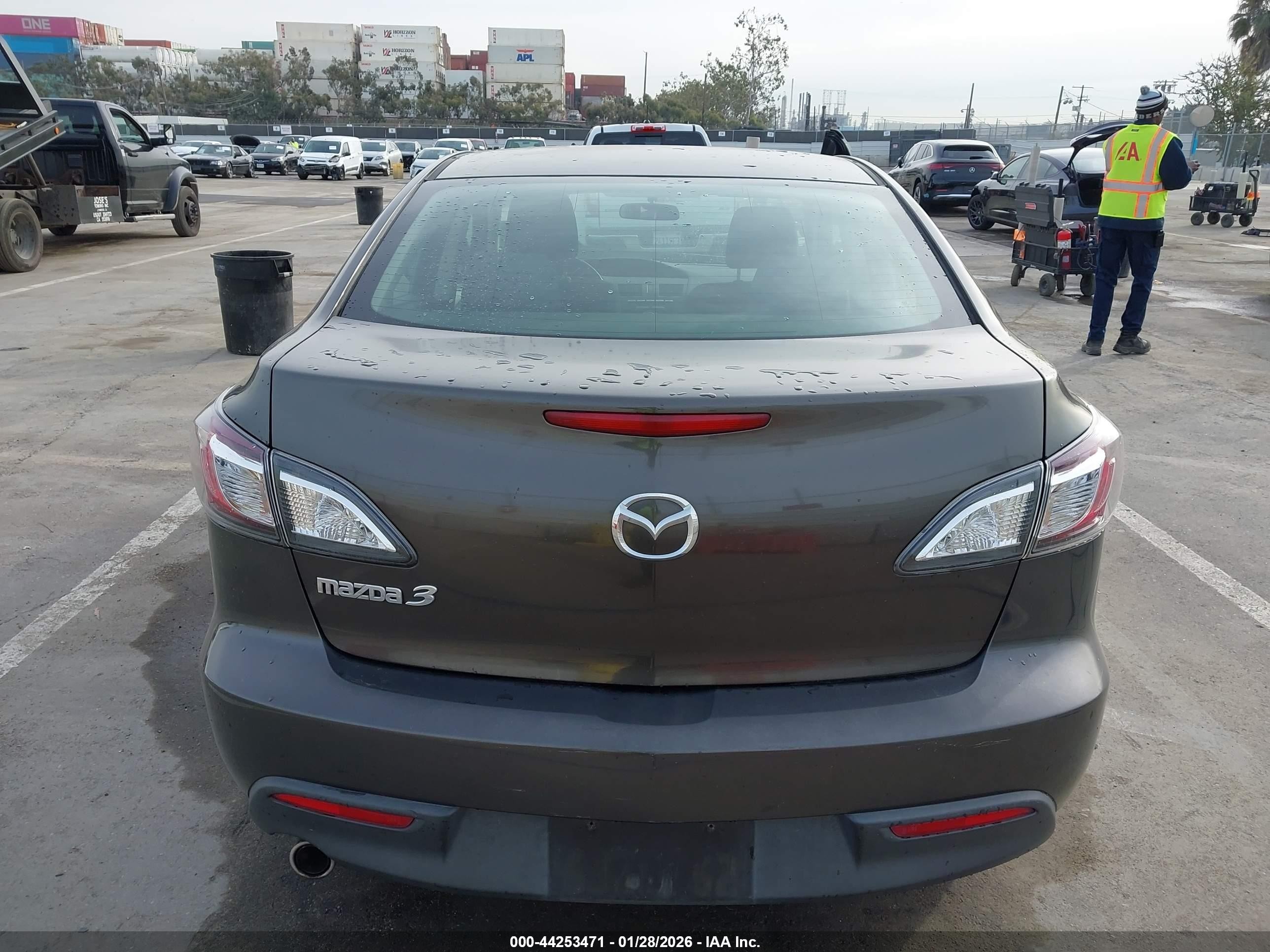 2010 Mazda Mazda3   Серый vin: JM1BL1SG1A1133295