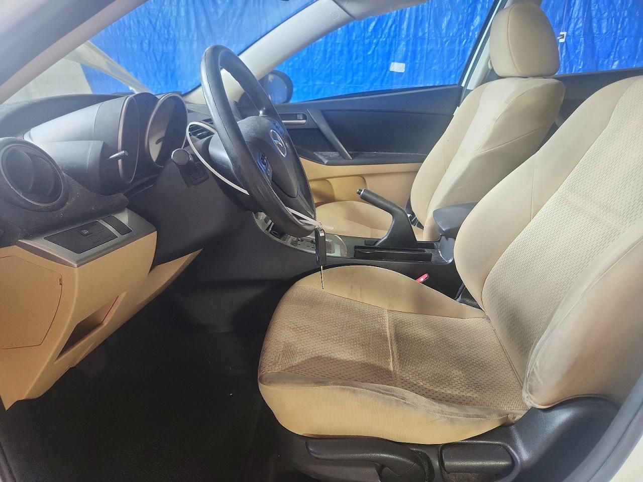 2010 Mazda 3 I White vin: JM1BL1SG1A1191424