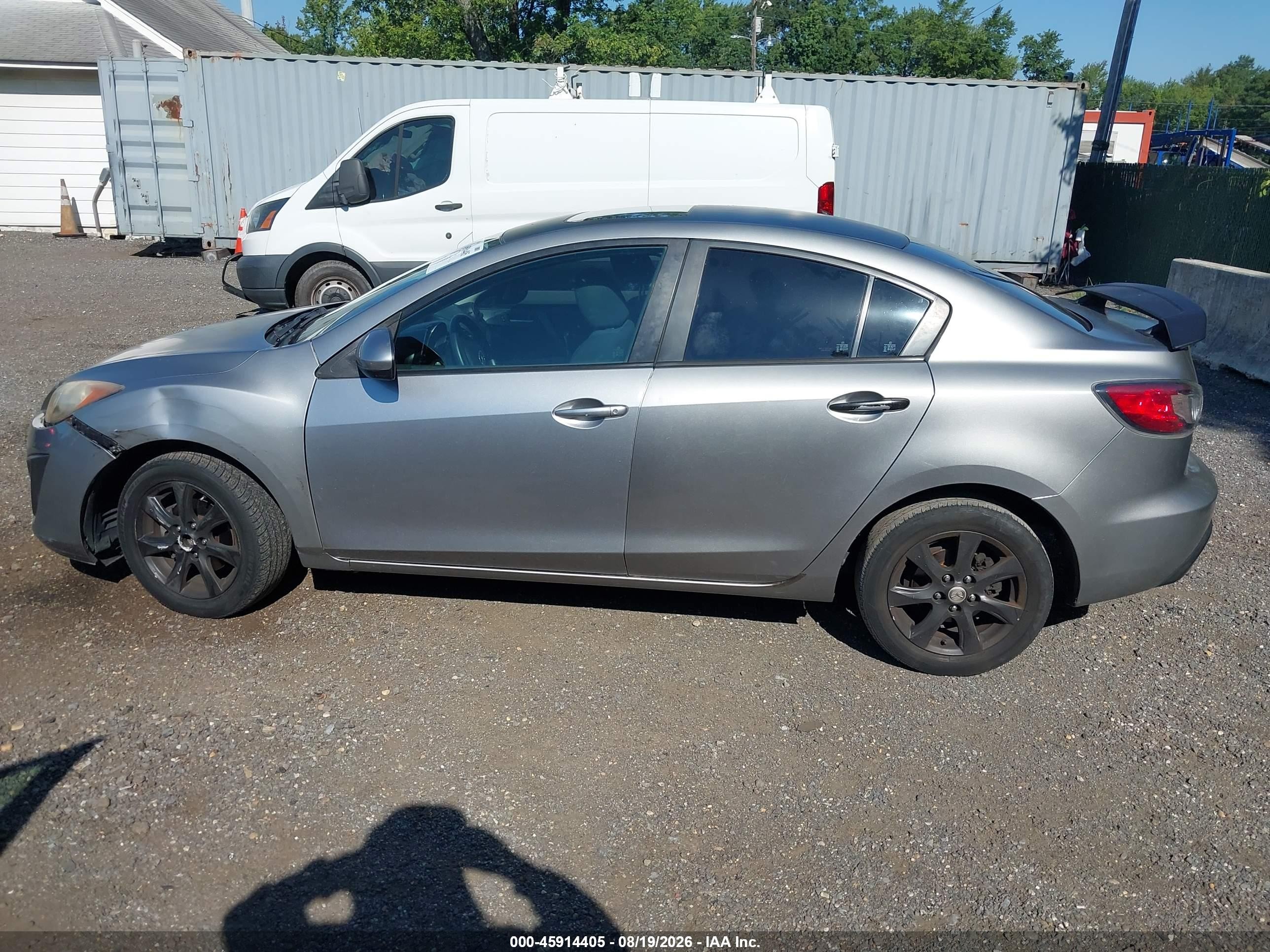 2010 Mazda Mazda3   Gray vin: JM1BL1SG1A1245174