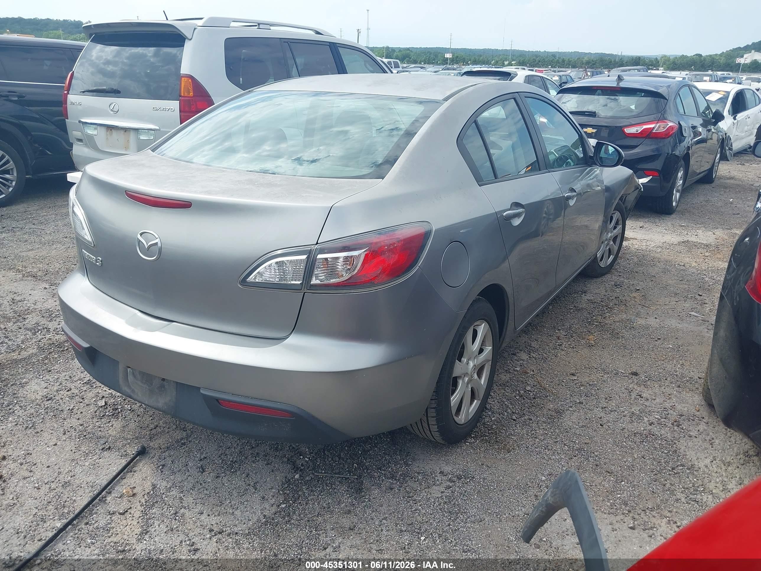 2010 Mazda Mazda3 I Touring Серый vin: JM1BL1SG2A1247743