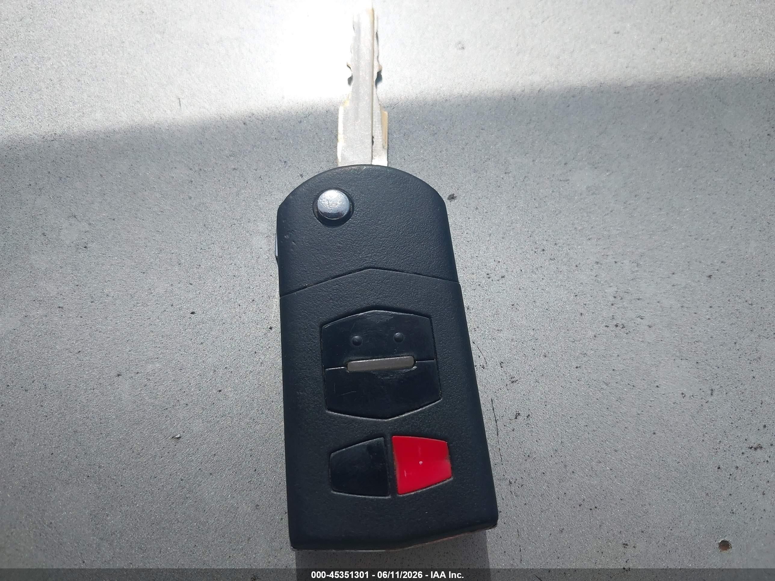 2010 Mazda Mazda3 I Touring Серый vin: JM1BL1SG2A1247743