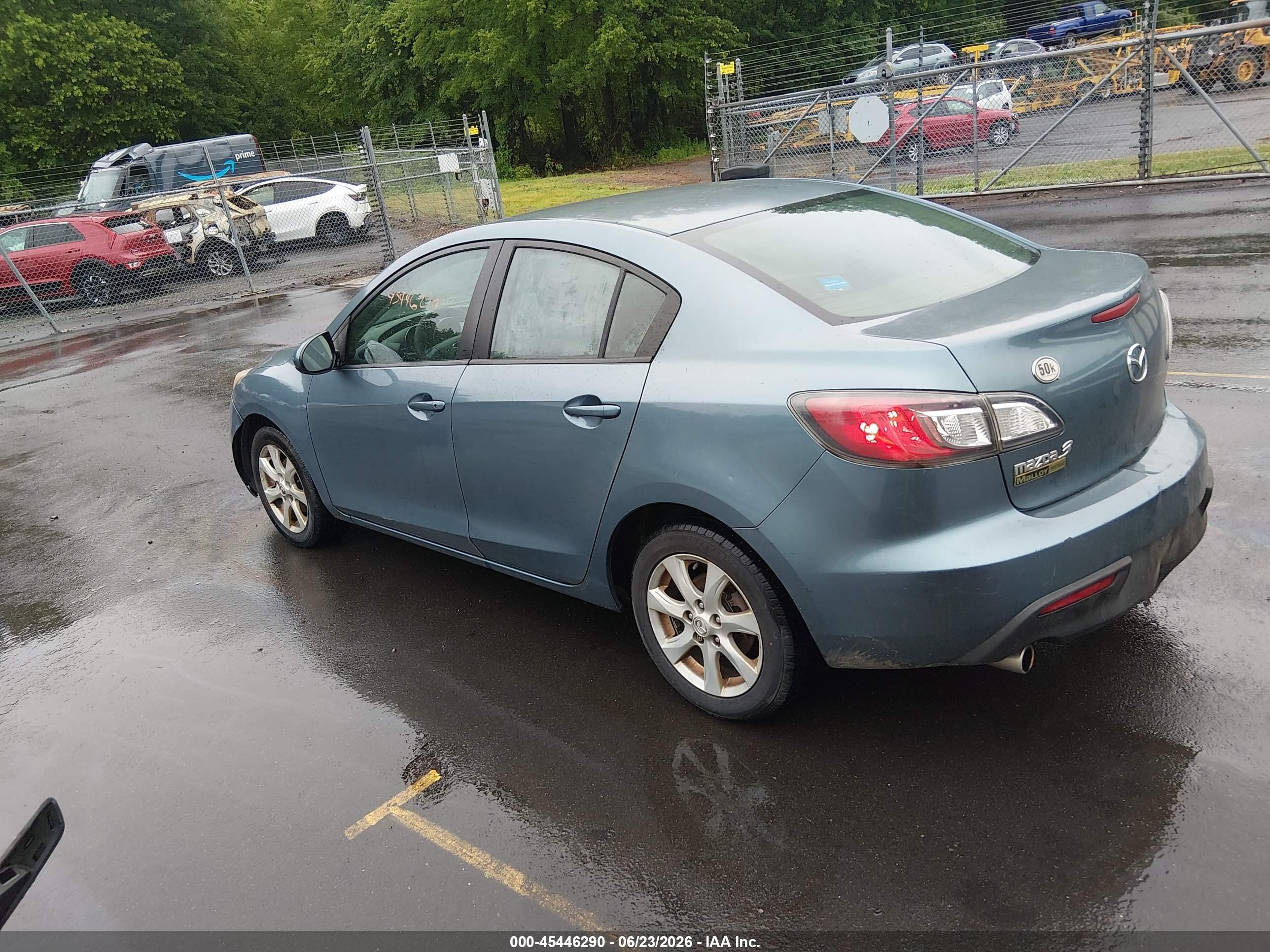 2010 Mazda Mazda3 I Touring Blue vin: JM1BL1SG2A1283416