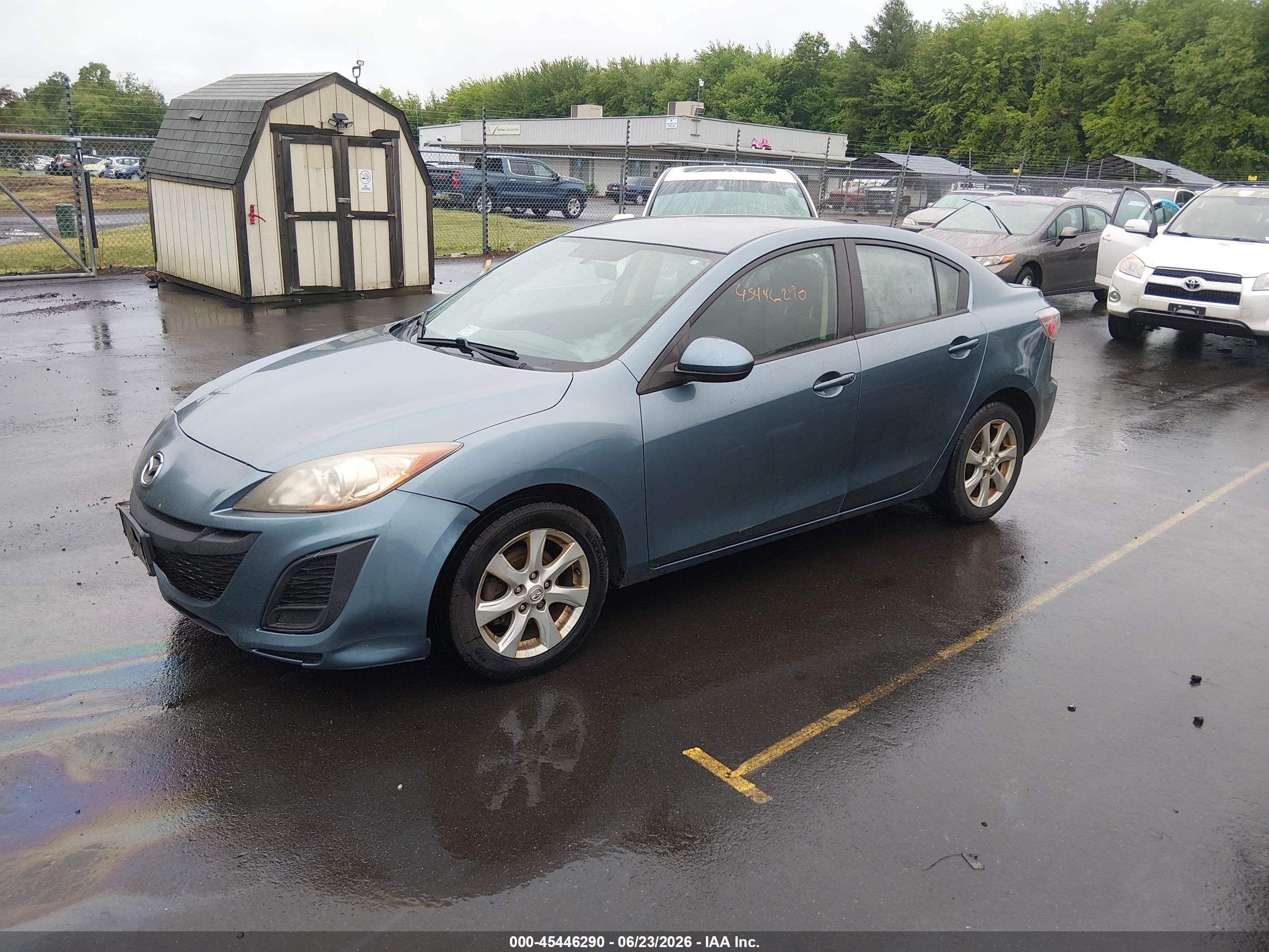 2010 Mazda Mazda3 I Touring Blue vin: JM1BL1SG2A1283416