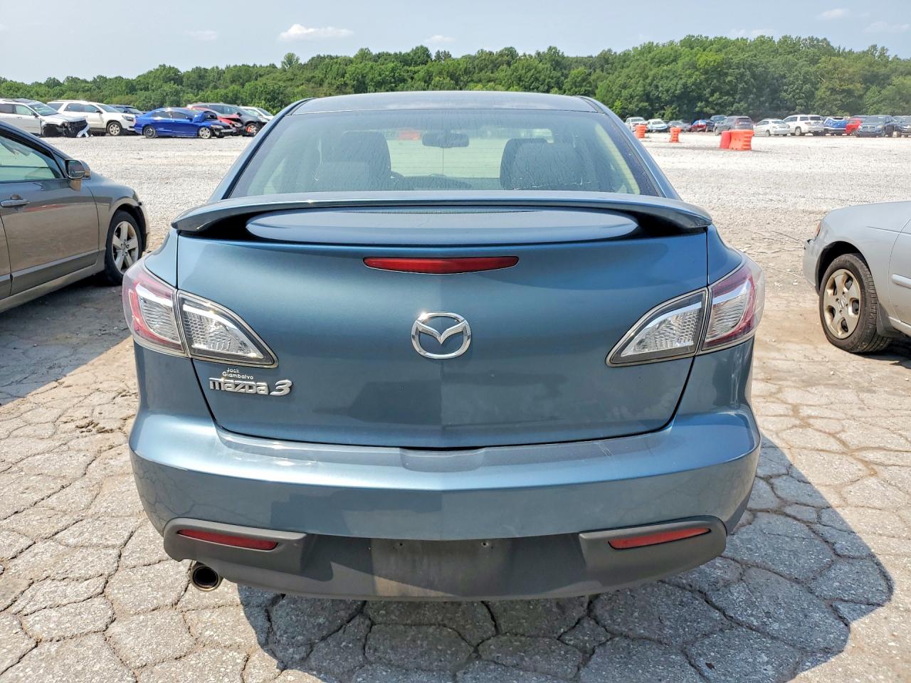 2010 Mazda 3 I Blue vin: JM1BL1SG2A1289247