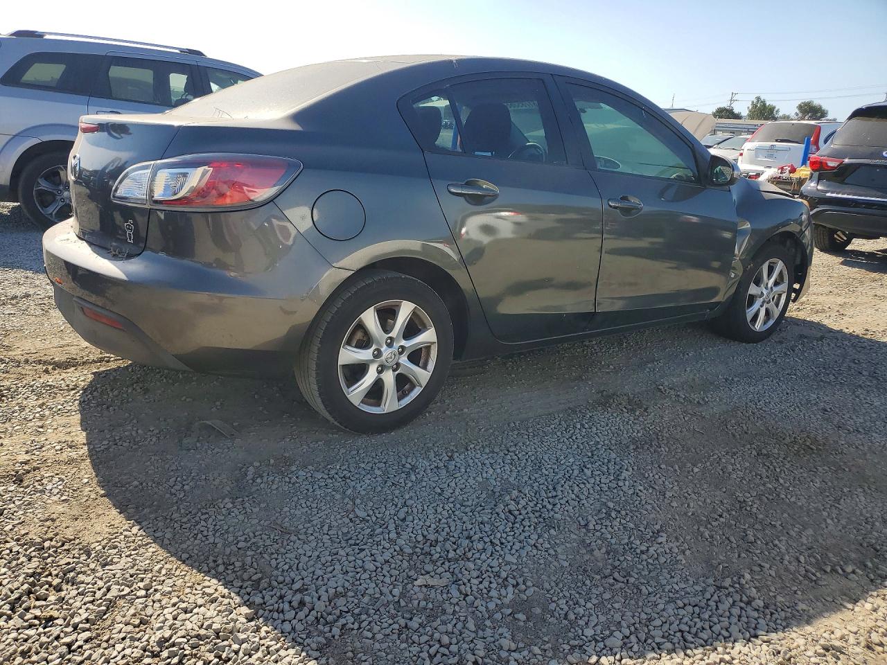 2010 Mazda 3 I Серый vin: JM1BL1SG2A1337894