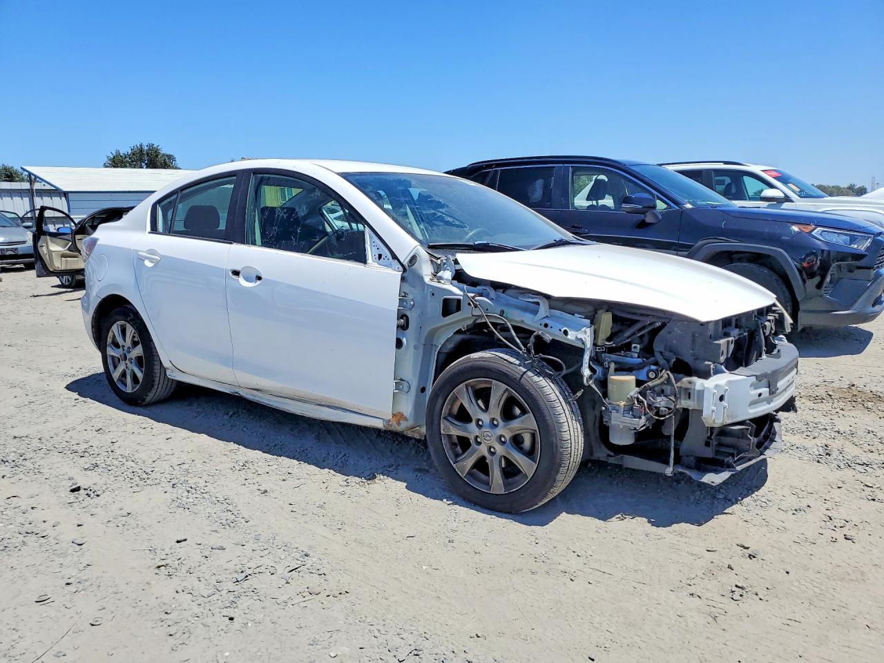2010 Mazda 3 I White vin: JM1BL1SG2A1343646