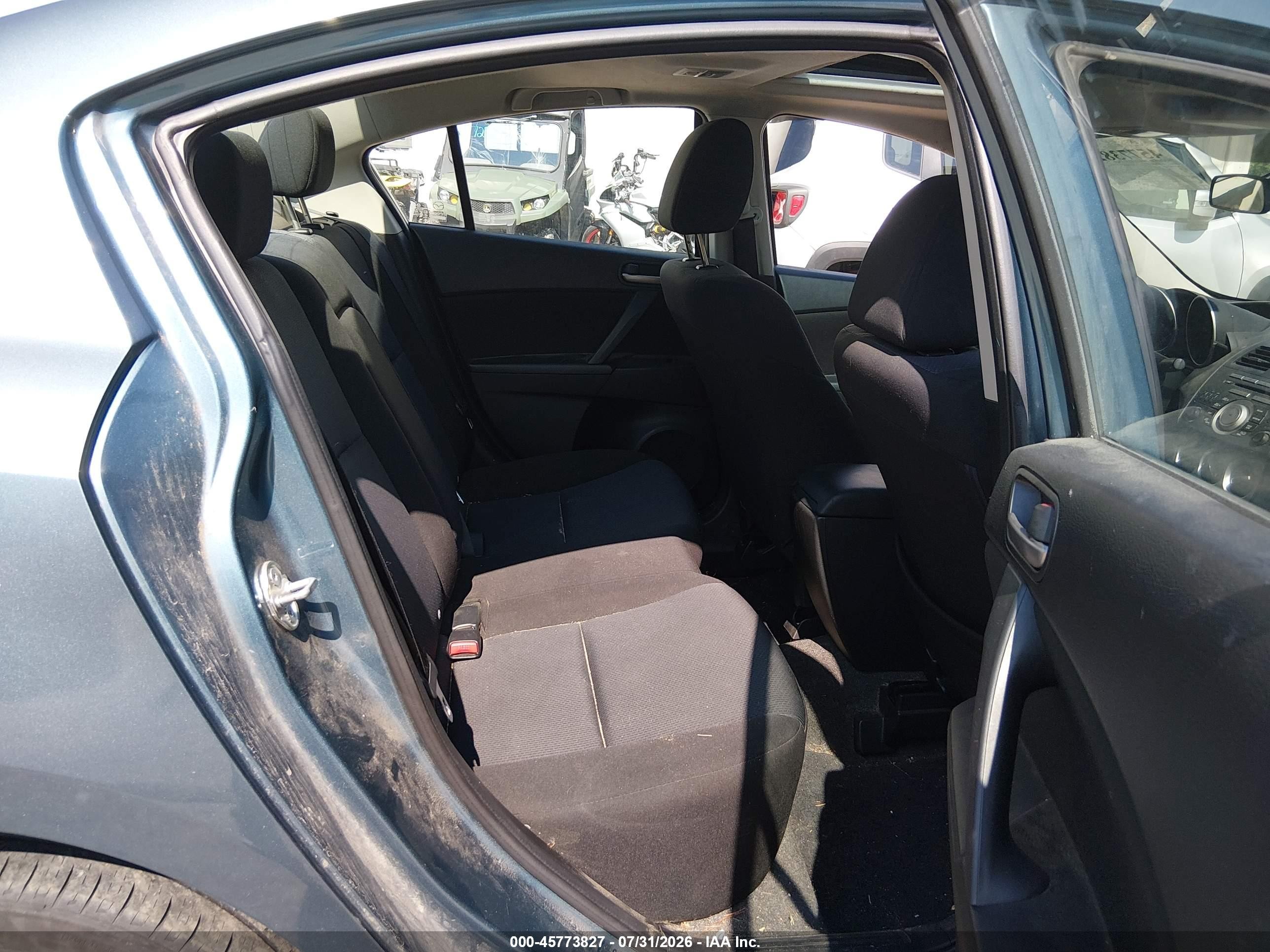 2010 Mazda Mazda3 I Touring Blue vin: JM1BL1SG3A1246424