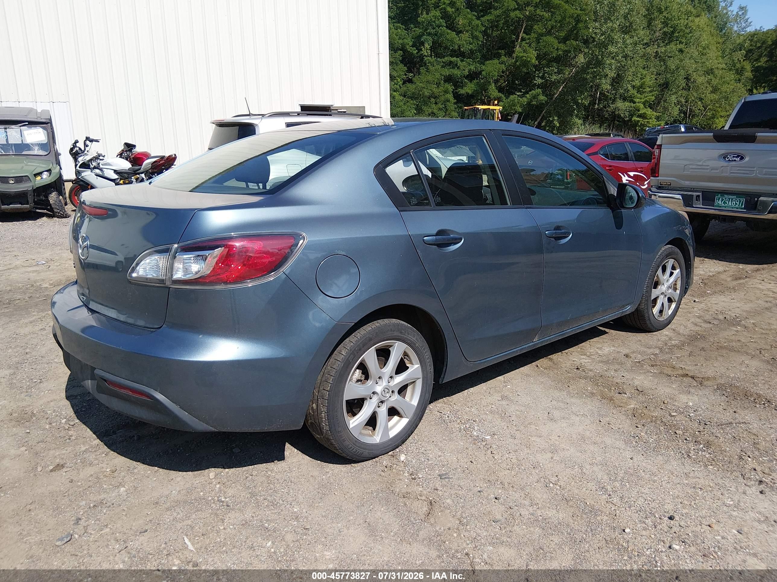 2010 Mazda Mazda3 I Touring Blue vin: JM1BL1SG3A1246424
