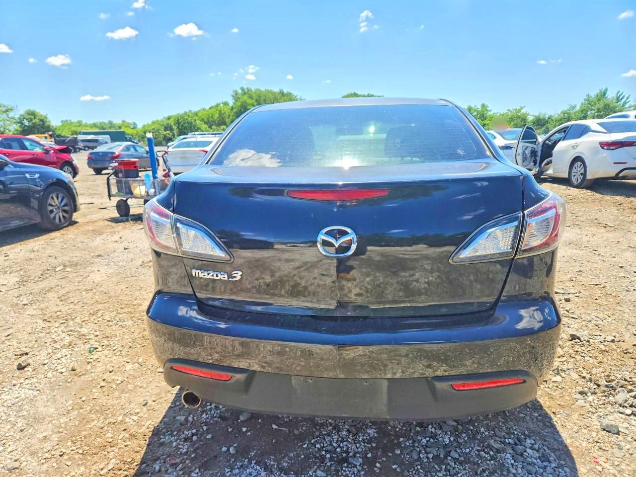 2010 Mazda 3 I Black vin: JM1BL1SG3A1288169