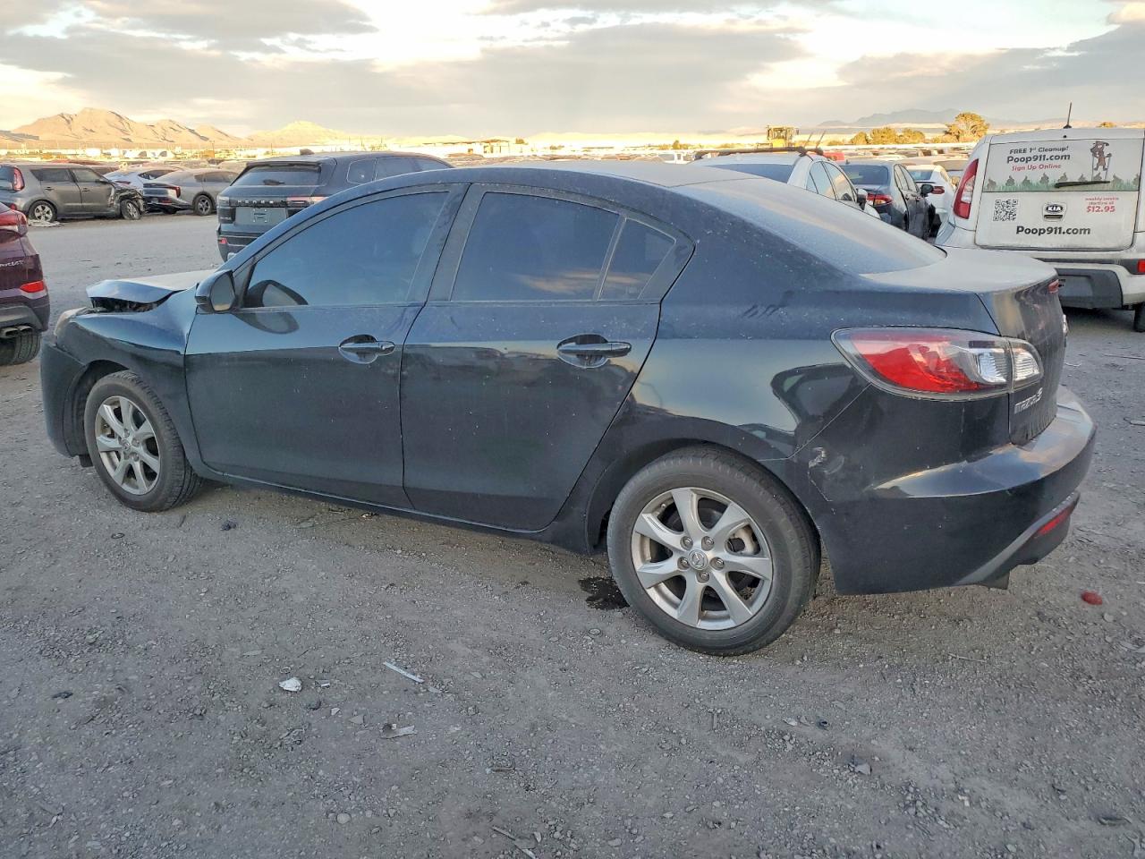 2010 Mazda 3 I Black vin: JM1BL1SG4A1339808