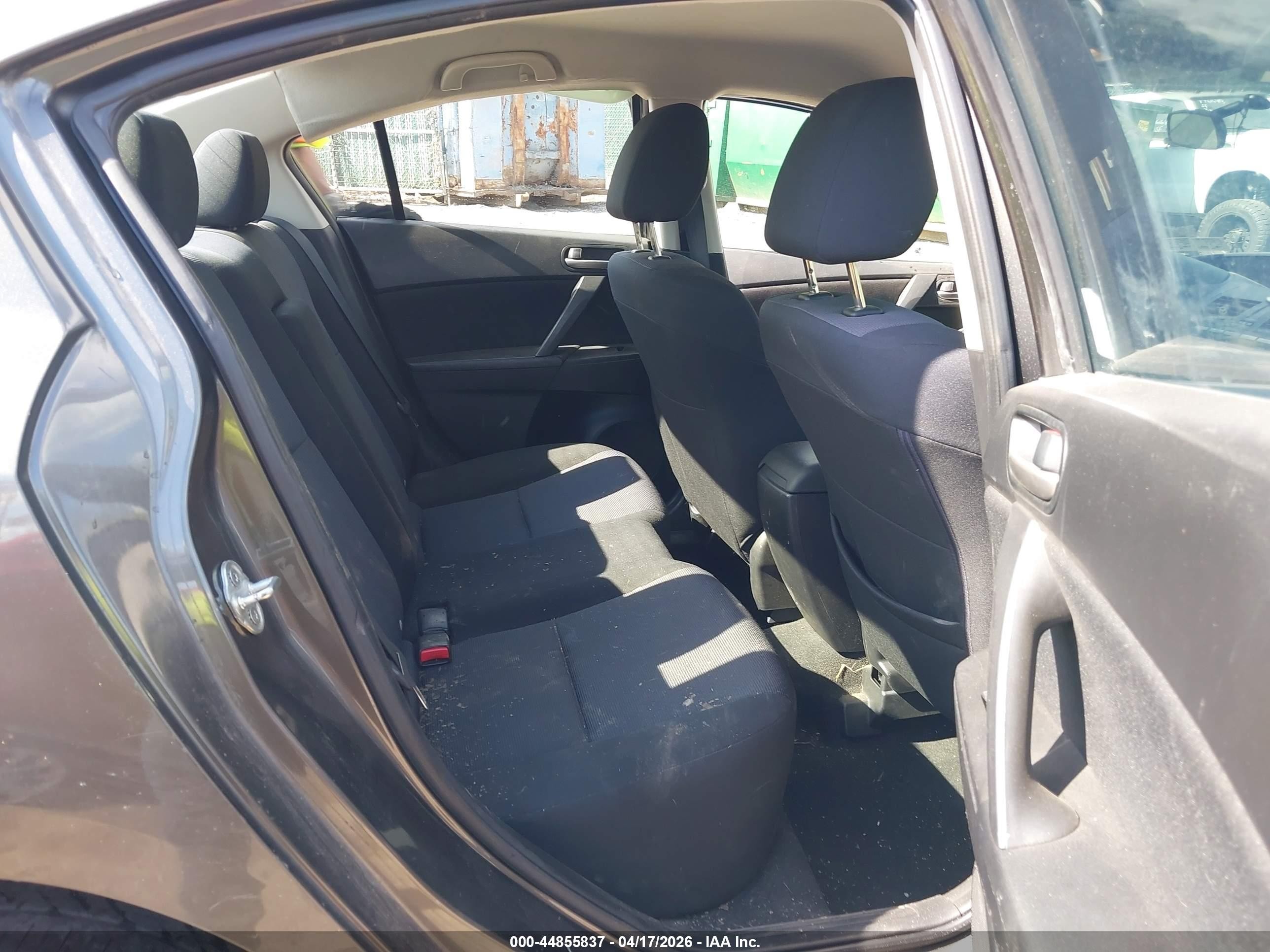 2010 Mazda Mazda3 I Touring Серый vin: JM1BL1SG5A1133185