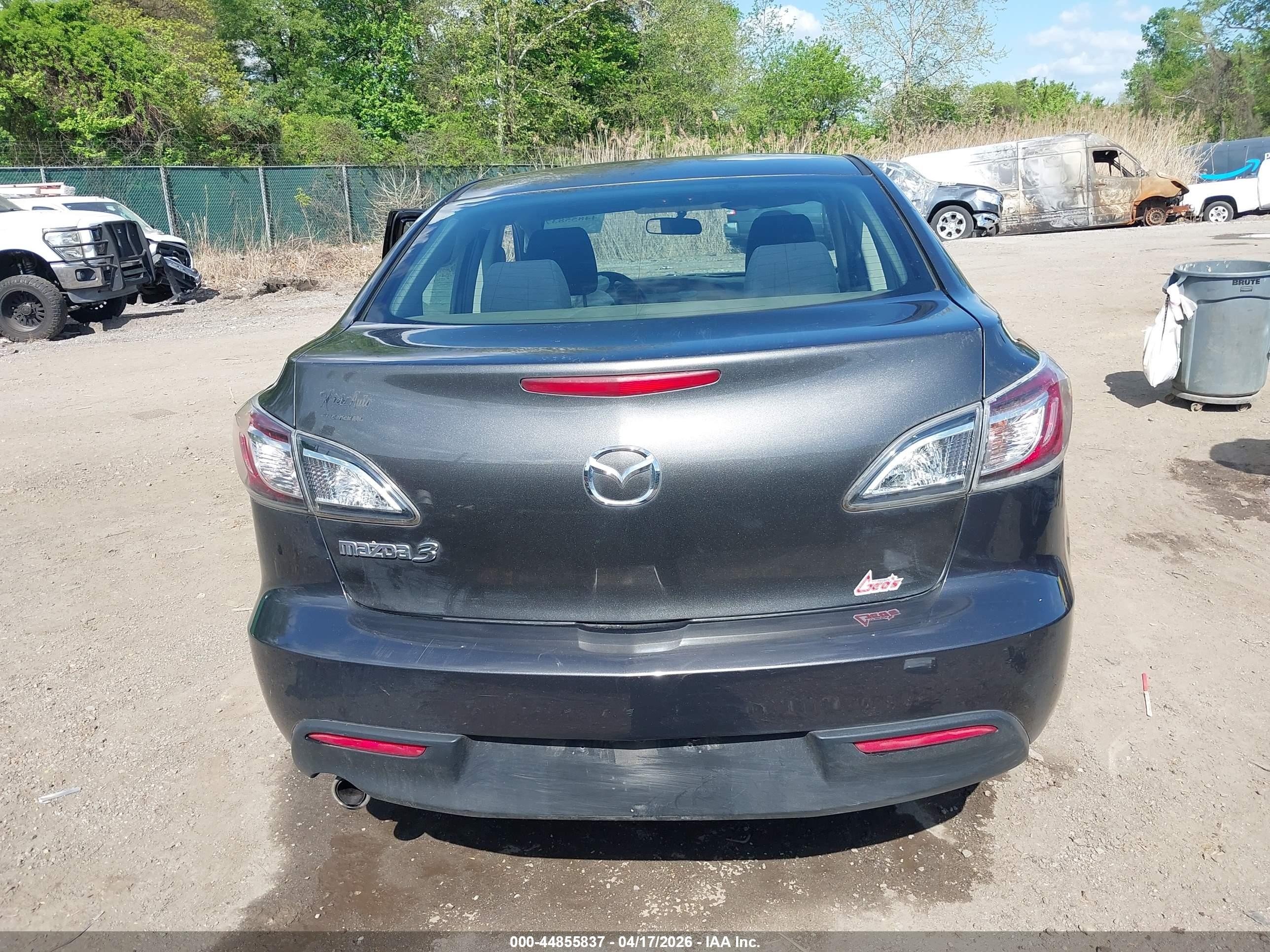 2010 Mazda Mazda3 I Touring Серый vin: JM1BL1SG5A1133185
