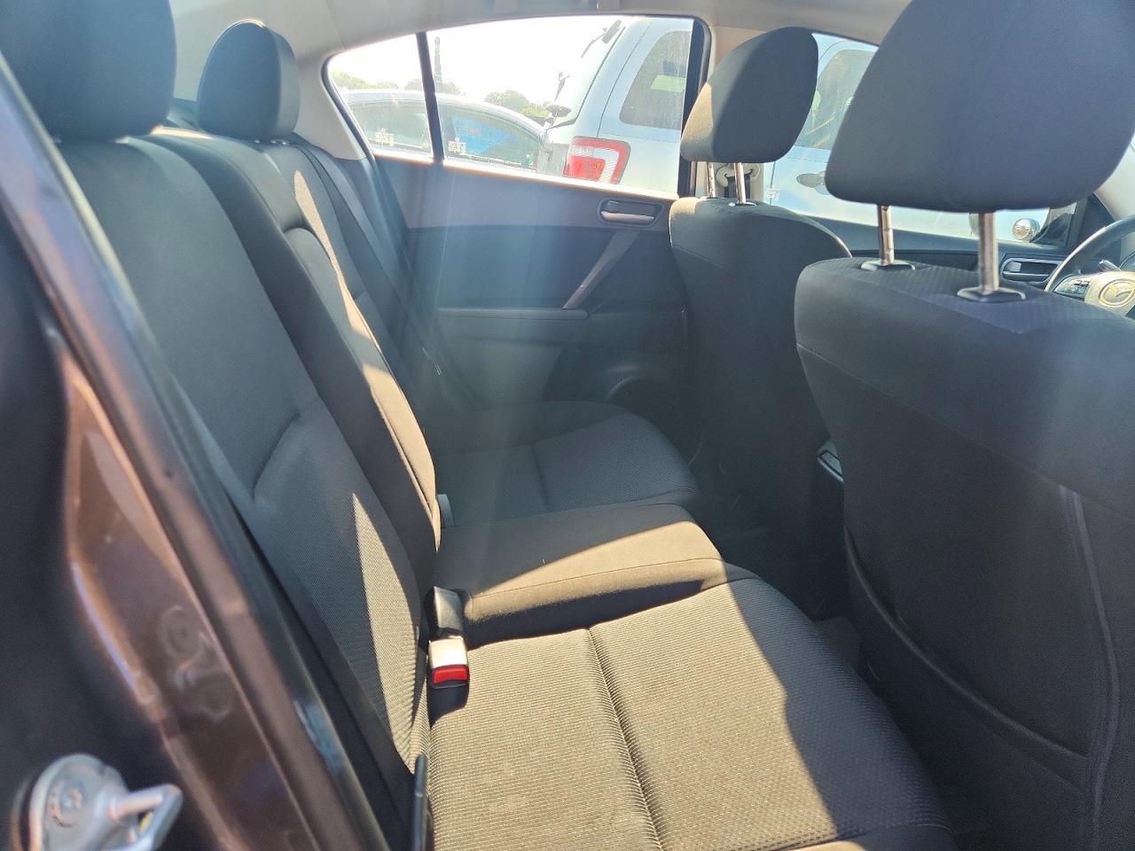 2010 Mazda 3 I Gray vin: JM1BL1SG5A1277819