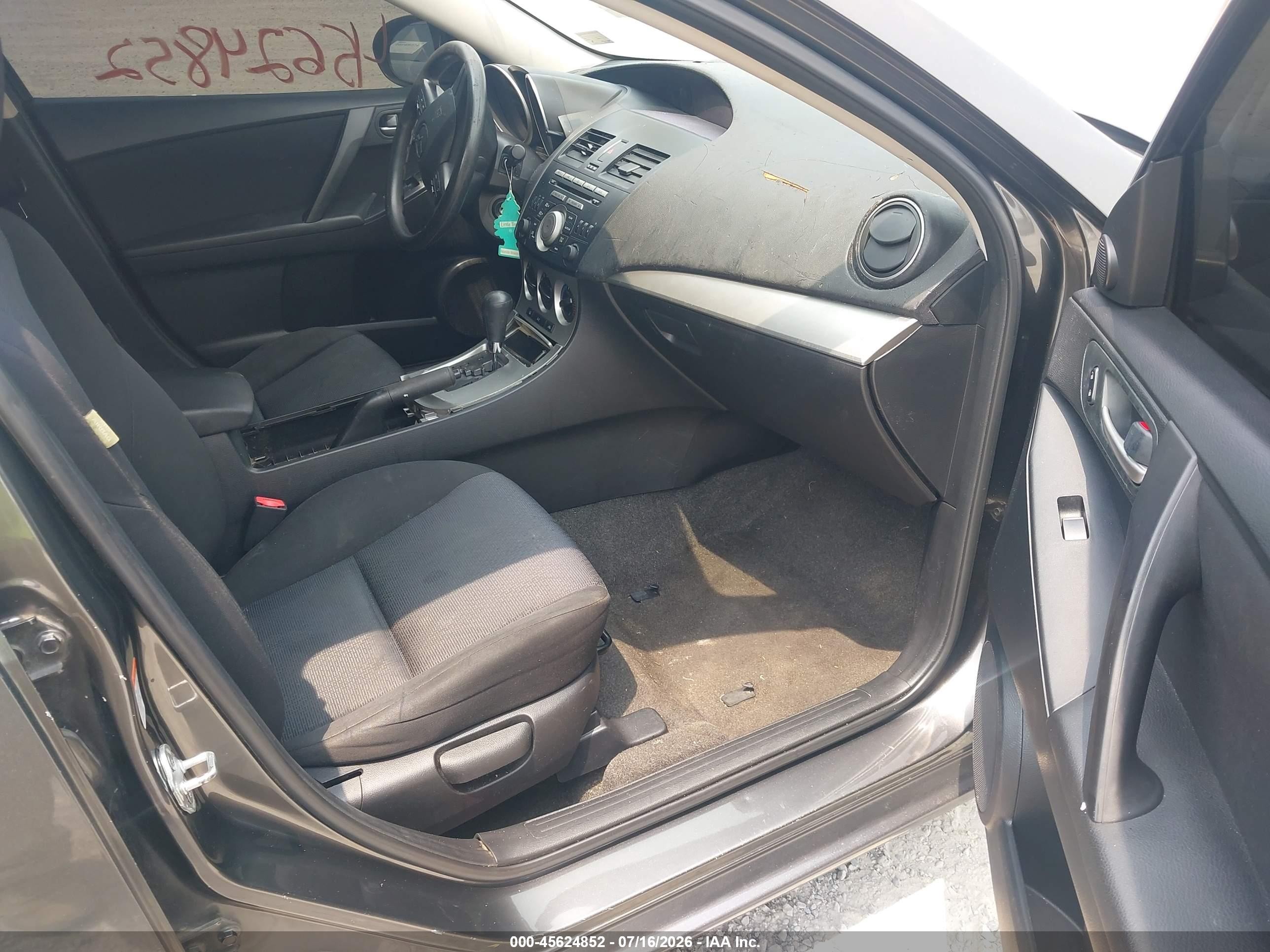 2010 Mazda Mazda3 I Touring Серый vin: JM1BL1SG6A1214471