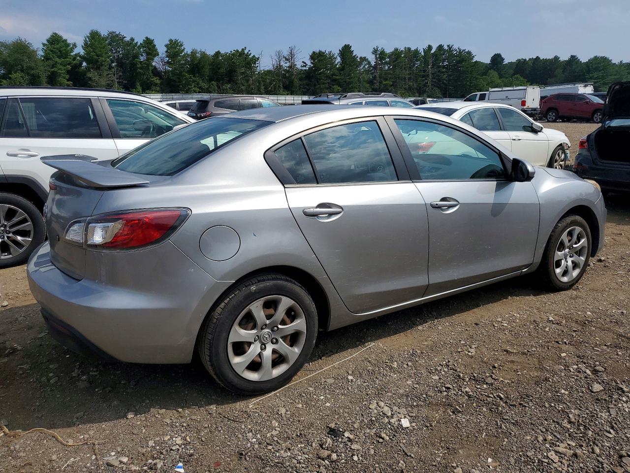2010 Mazda 3 I Silver vin: JM1BL1SG7A1349877