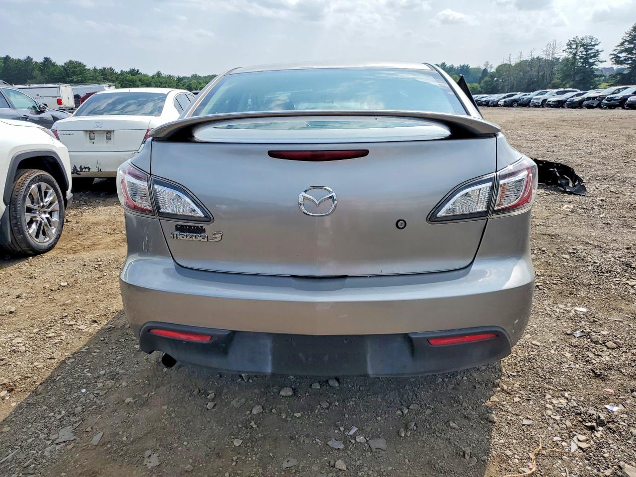 2010 Mazda 3 I Silver vin: JM1BL1SG7A1349877