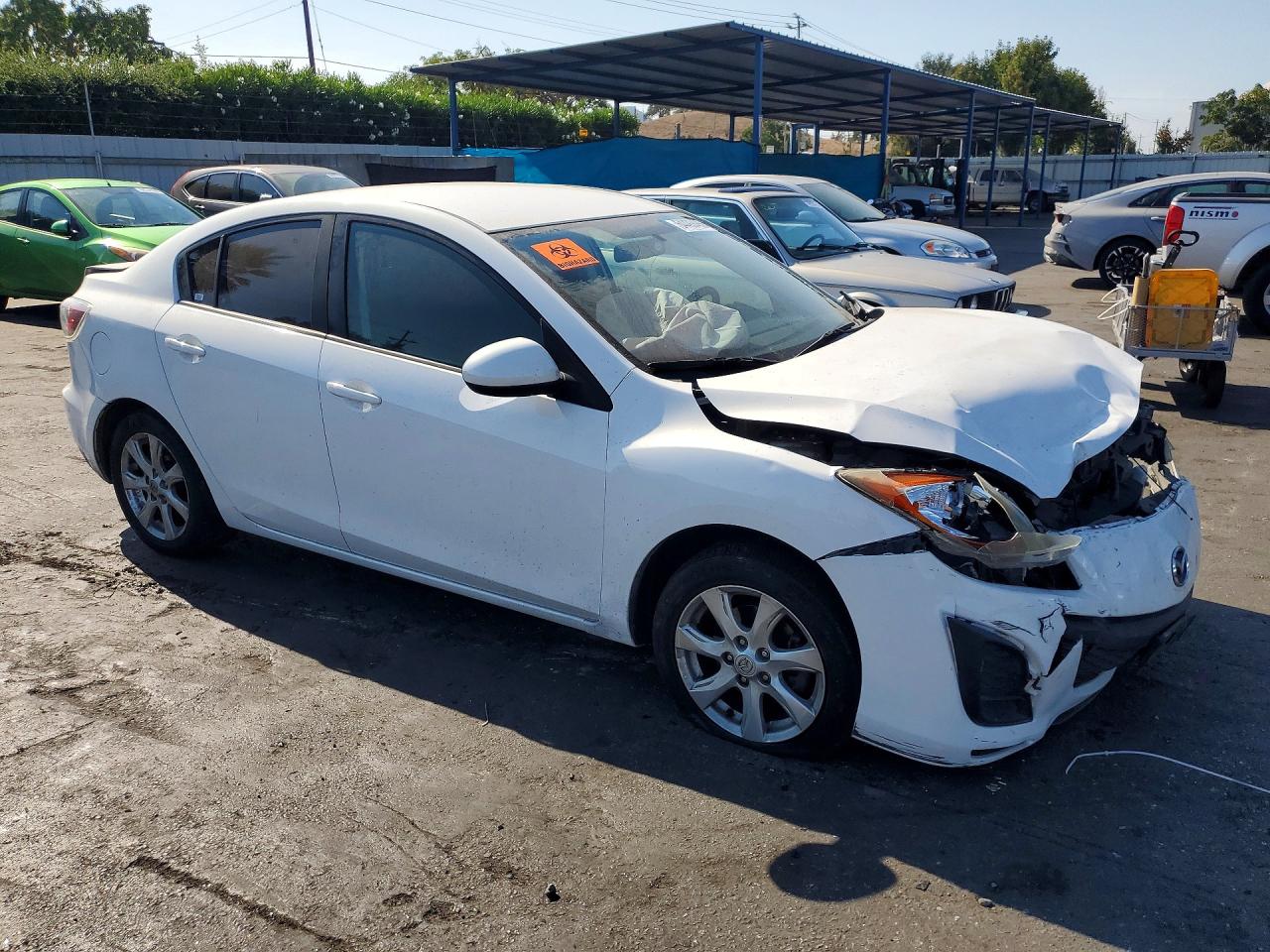 2010 Mazda 3 I White vin: JM1BL1SG8A1243518