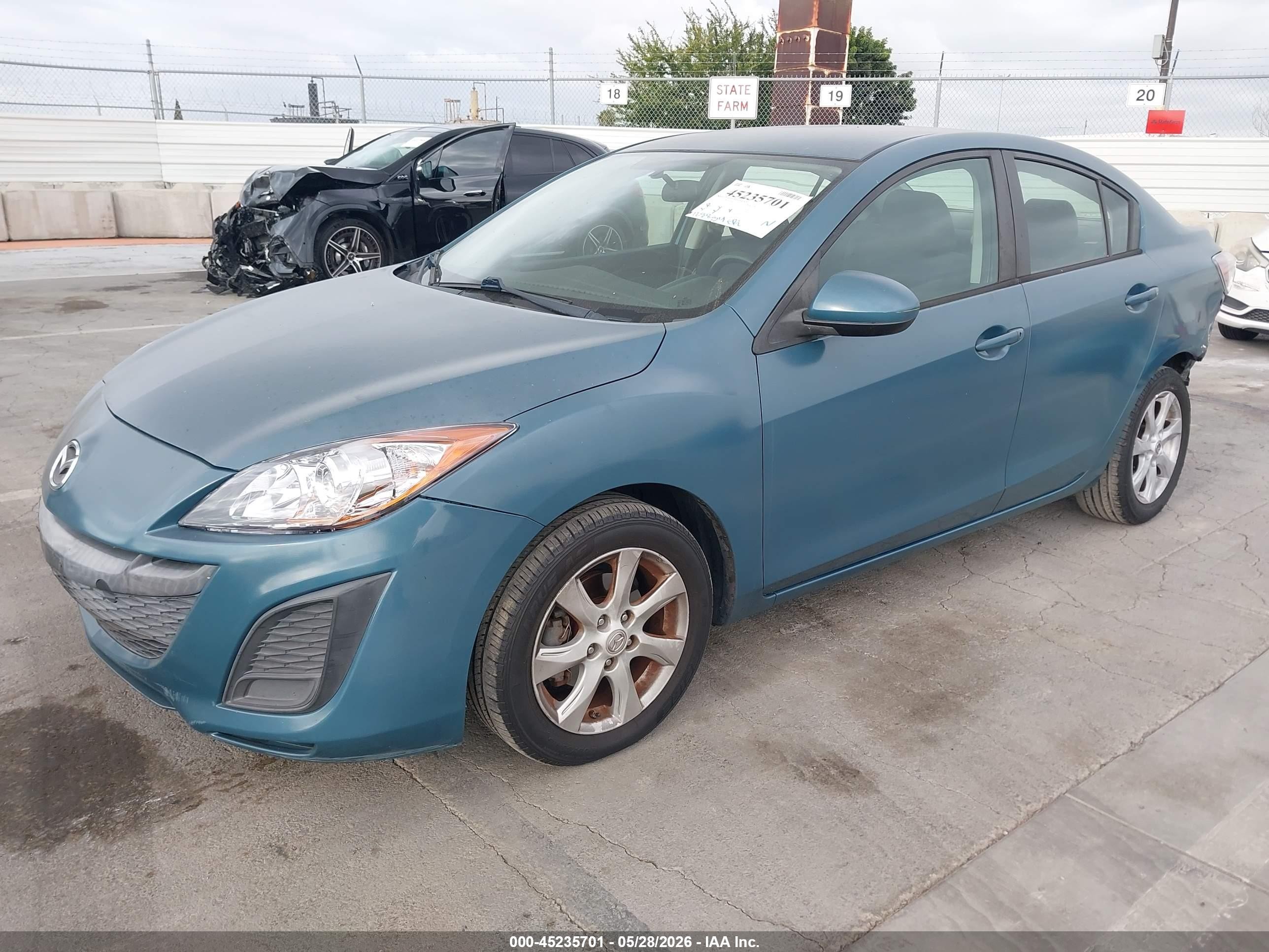 2010 Mazda Mazda3 I Touring Синий vin: JM1BL1SG8A1338533
