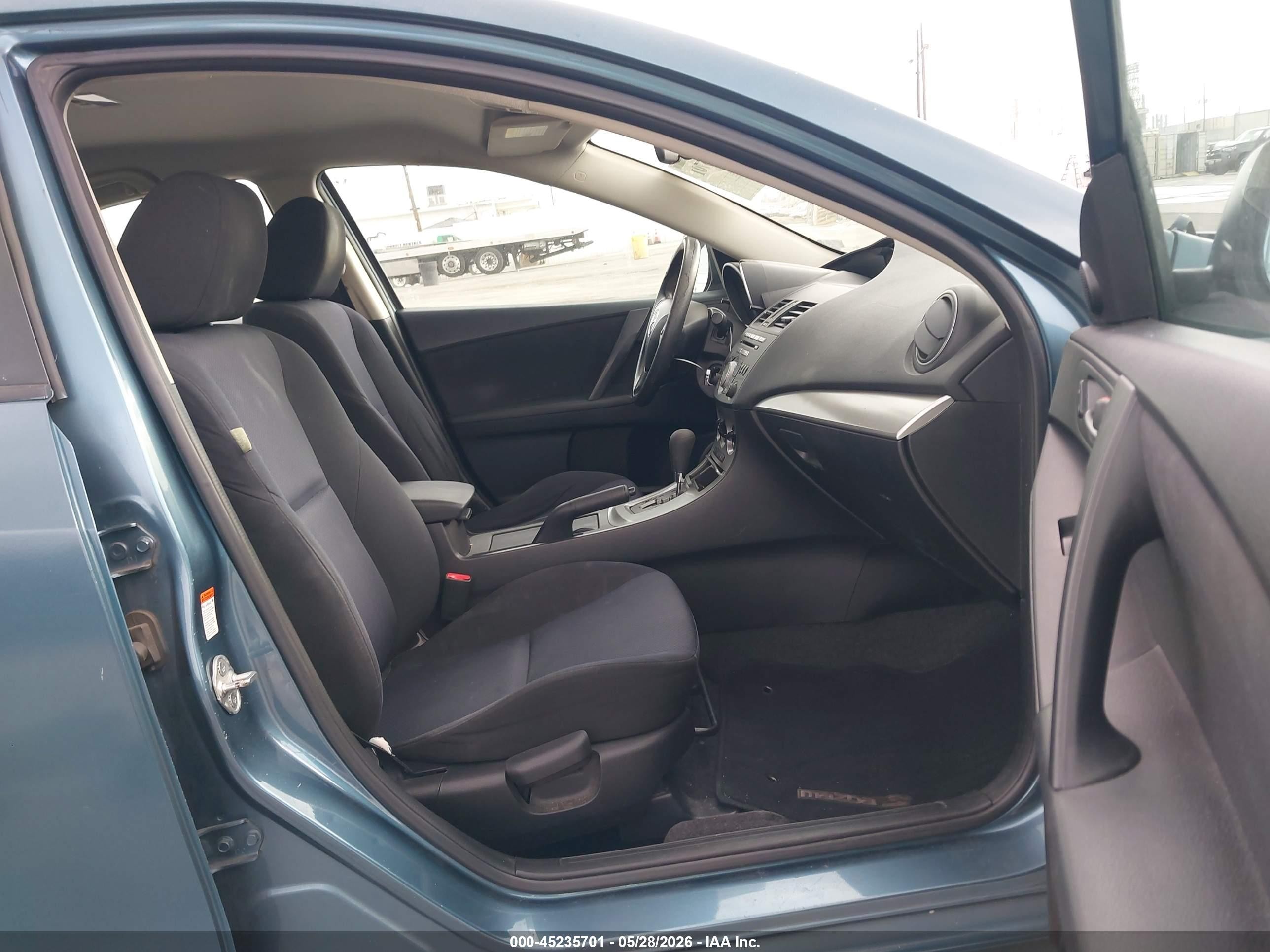 2010 Mazda Mazda3 I Touring Синий vin: JM1BL1SG8A1338533
