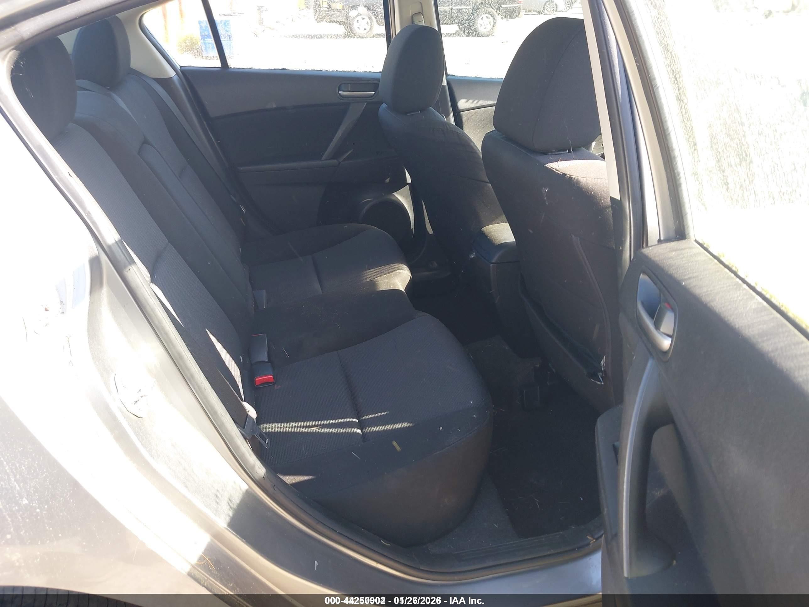 2010 Mazda Mazda3 I Touring Серый vin: JM1BL1SG9A1213802
