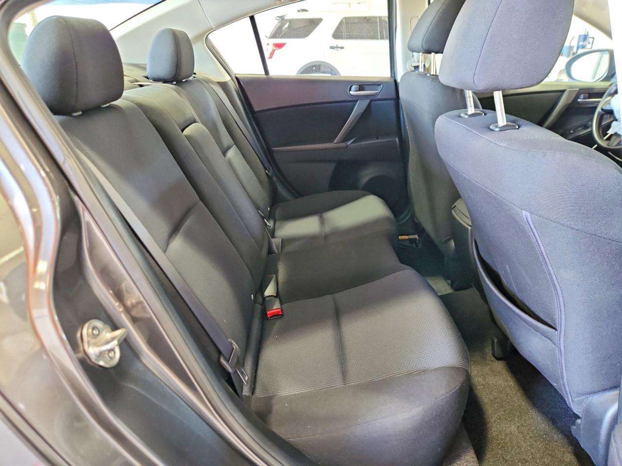 2010 Mazda 3 I Charcoal vin: JM1BL1SG9A1329520