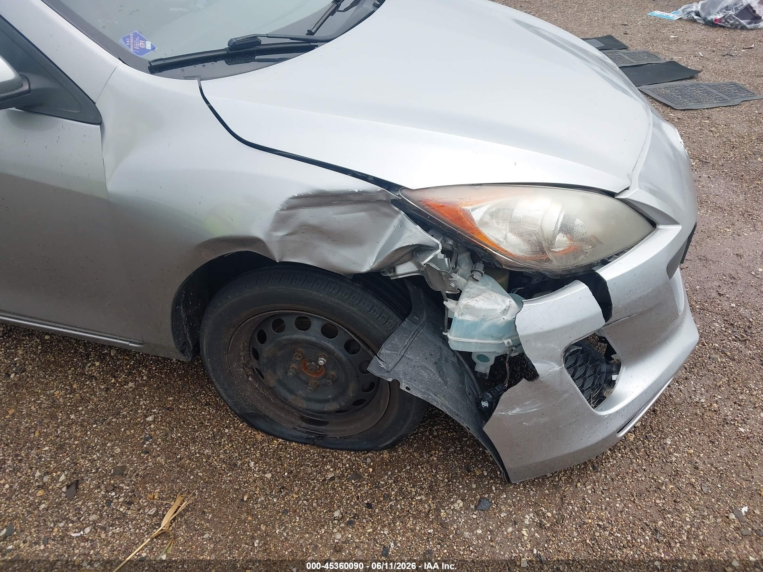 2013 Mazda Mazda3 I Sv Gray vin: JM1BL1TF0D1766509