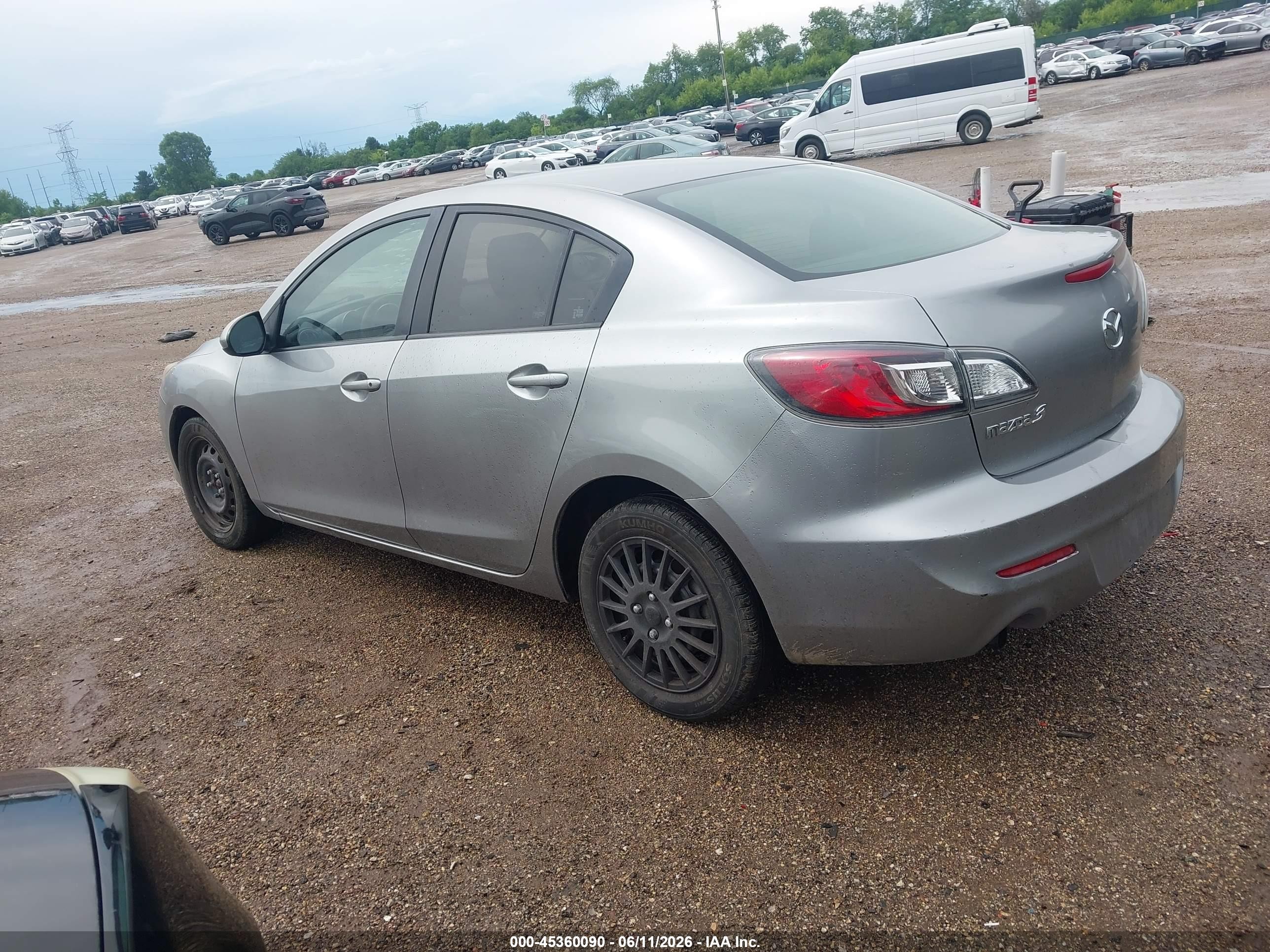 2013 Mazda Mazda3 I Sv Gray vin: JM1BL1TF0D1766509