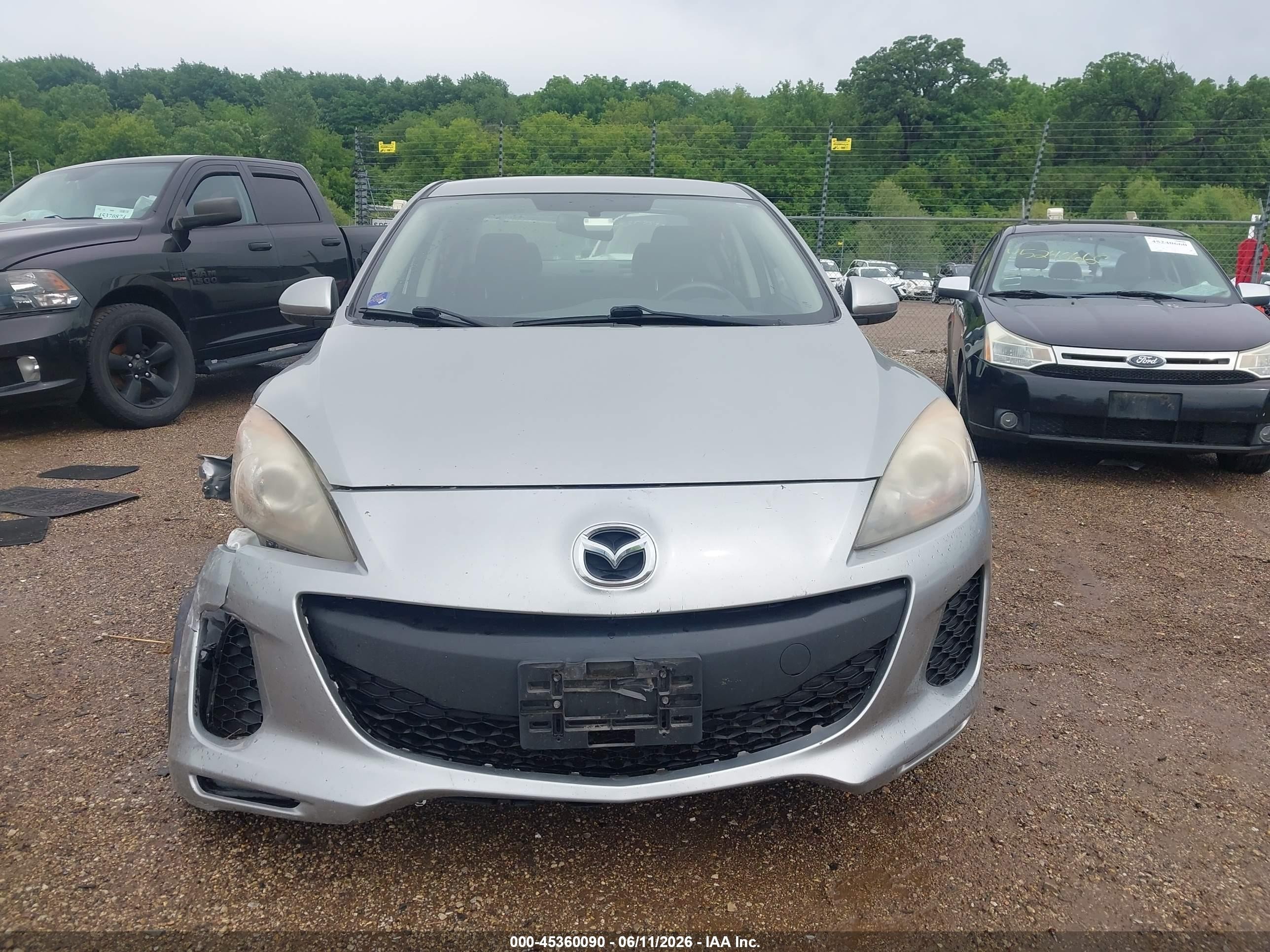 2013 Mazda Mazda3 I Sv Gray vin: JM1BL1TF0D1766509