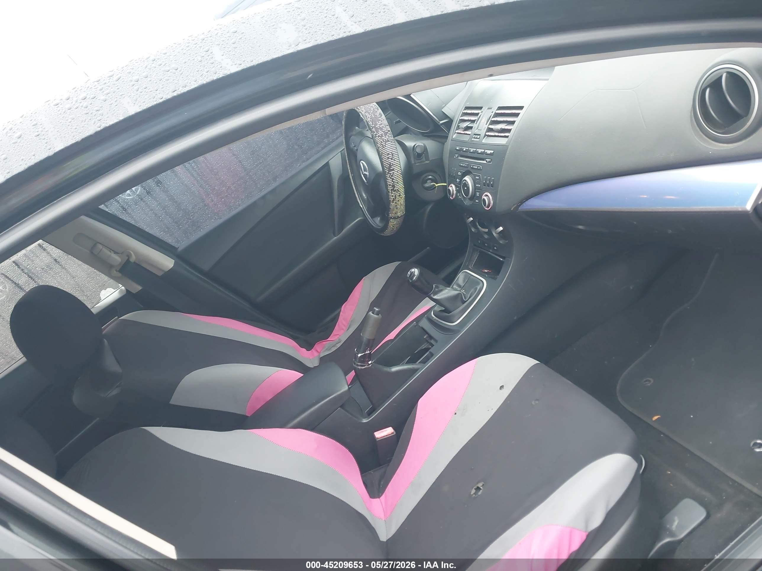2013 Mazda Mazda3 I Sv Черный vin: JM1BL1TF0D1844612