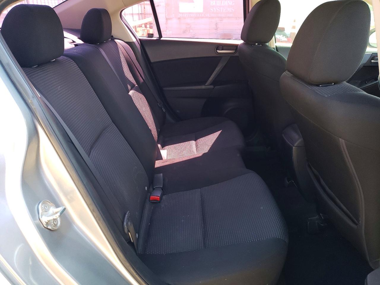 2013 Mazda 3 I Серебряный vin: JM1BL1TF2D1824183
