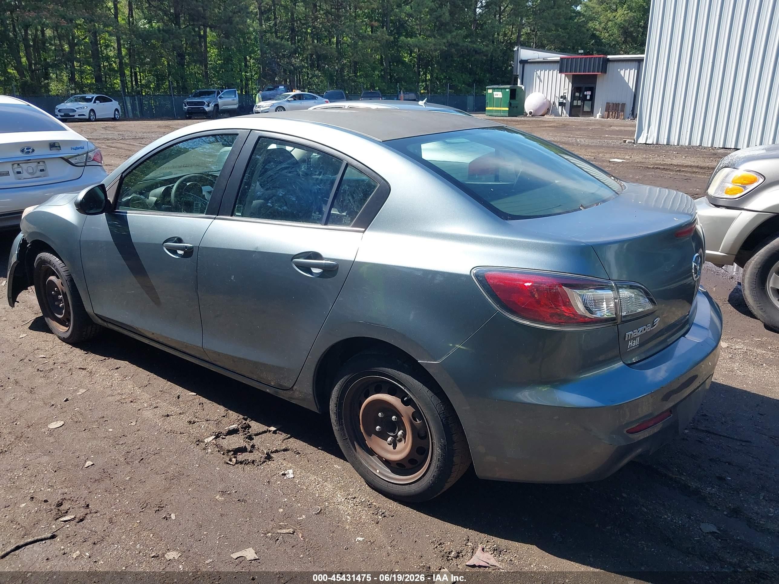 2013 Mazda Mazda3 I Sv Light Blue vin: JM1BL1TF3D1768139