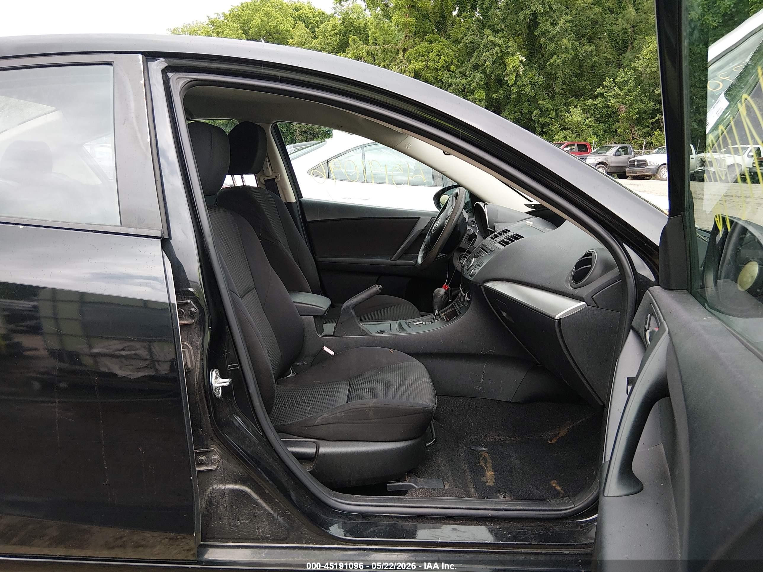 2013 Mazda Mazda3 I Sv Black vin: JM1BL1TF4D1788545