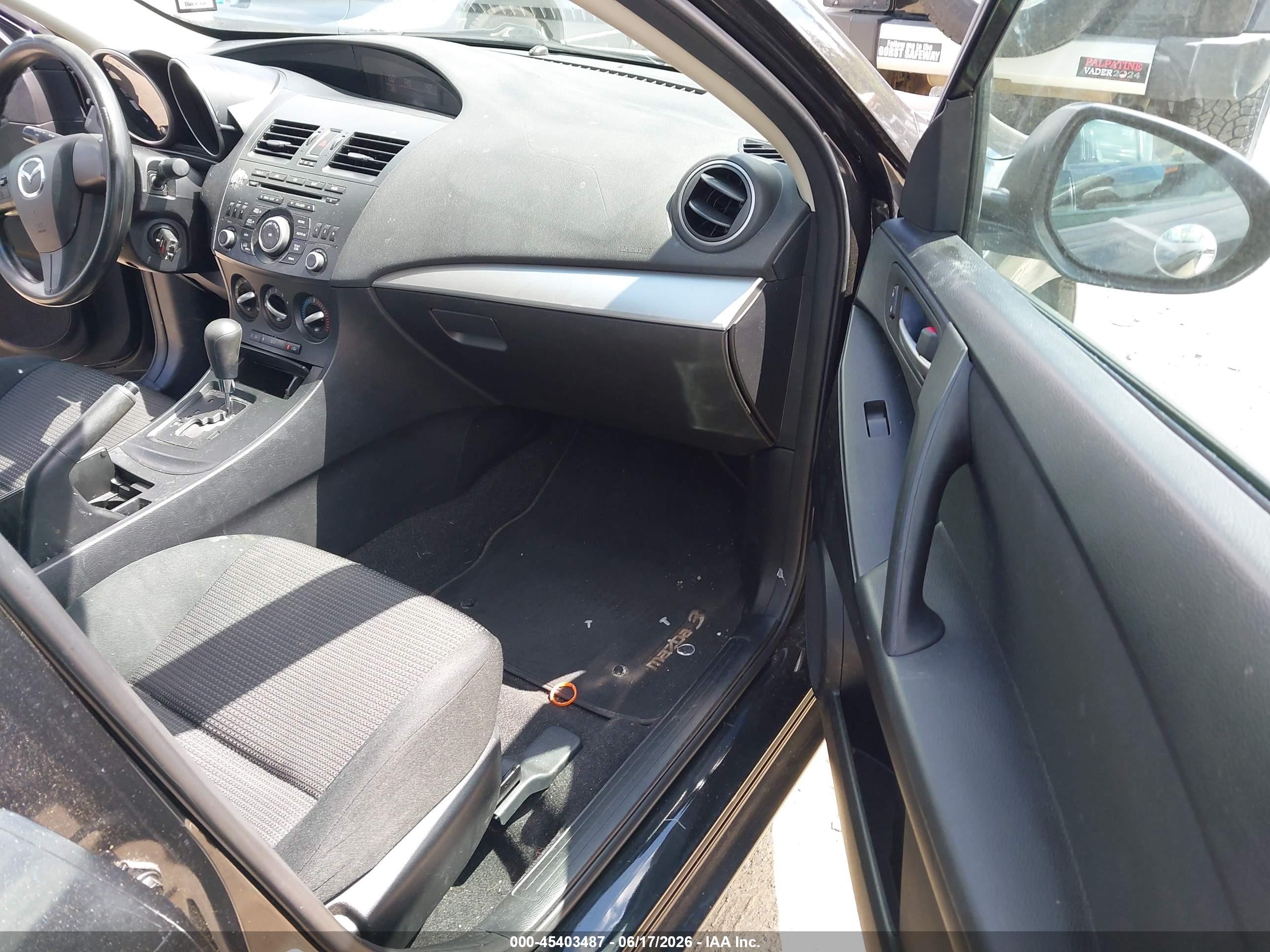 2013 Mazda Mazda3 I Sv Black vin: JM1BL1TF5D1773858