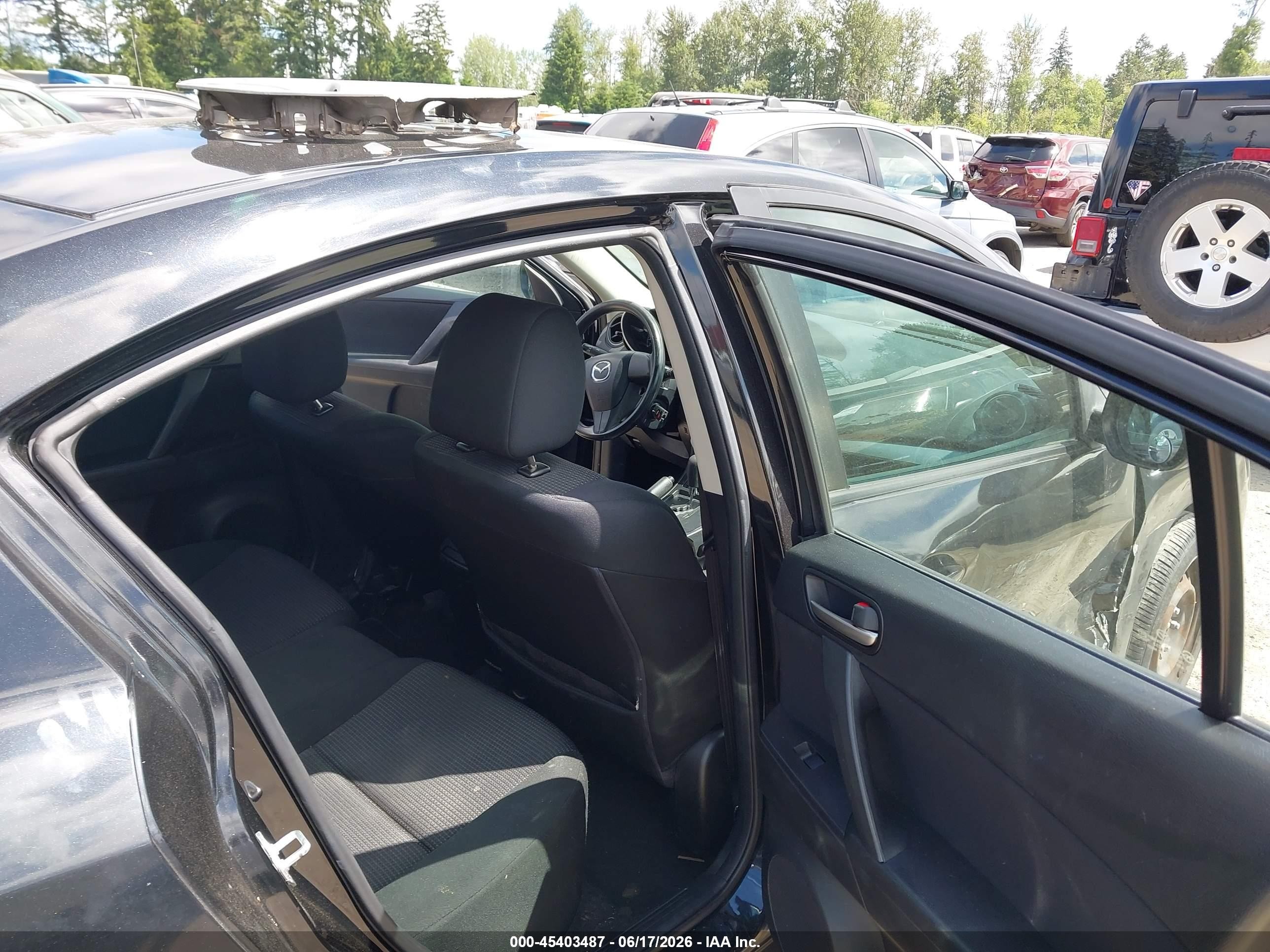 2013 Mazda Mazda3 I Sv Black vin: JM1BL1TF5D1773858