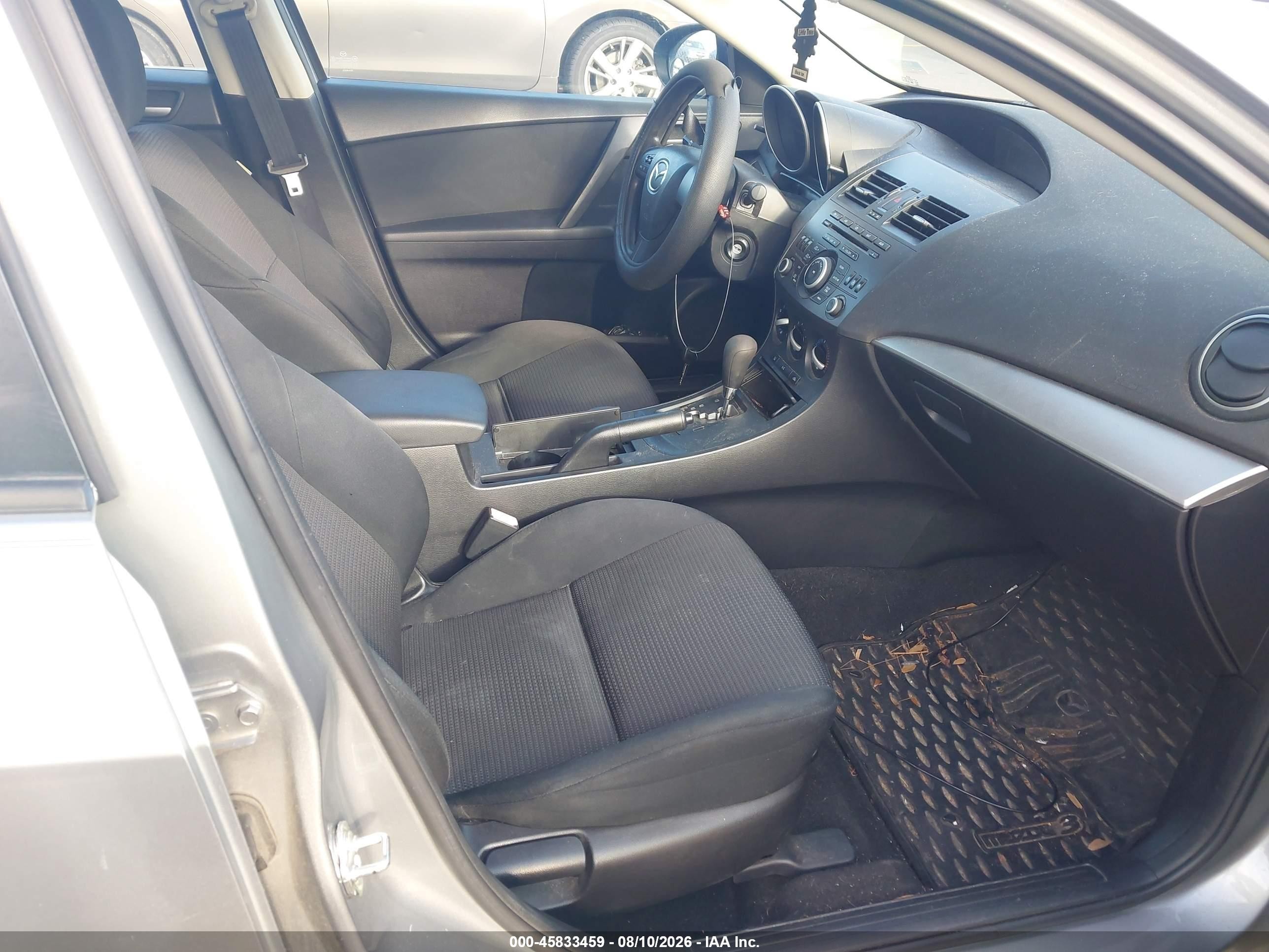 2013 Mazda Mazda3 I Sv Gray vin: JM1BL1TF5D1815591