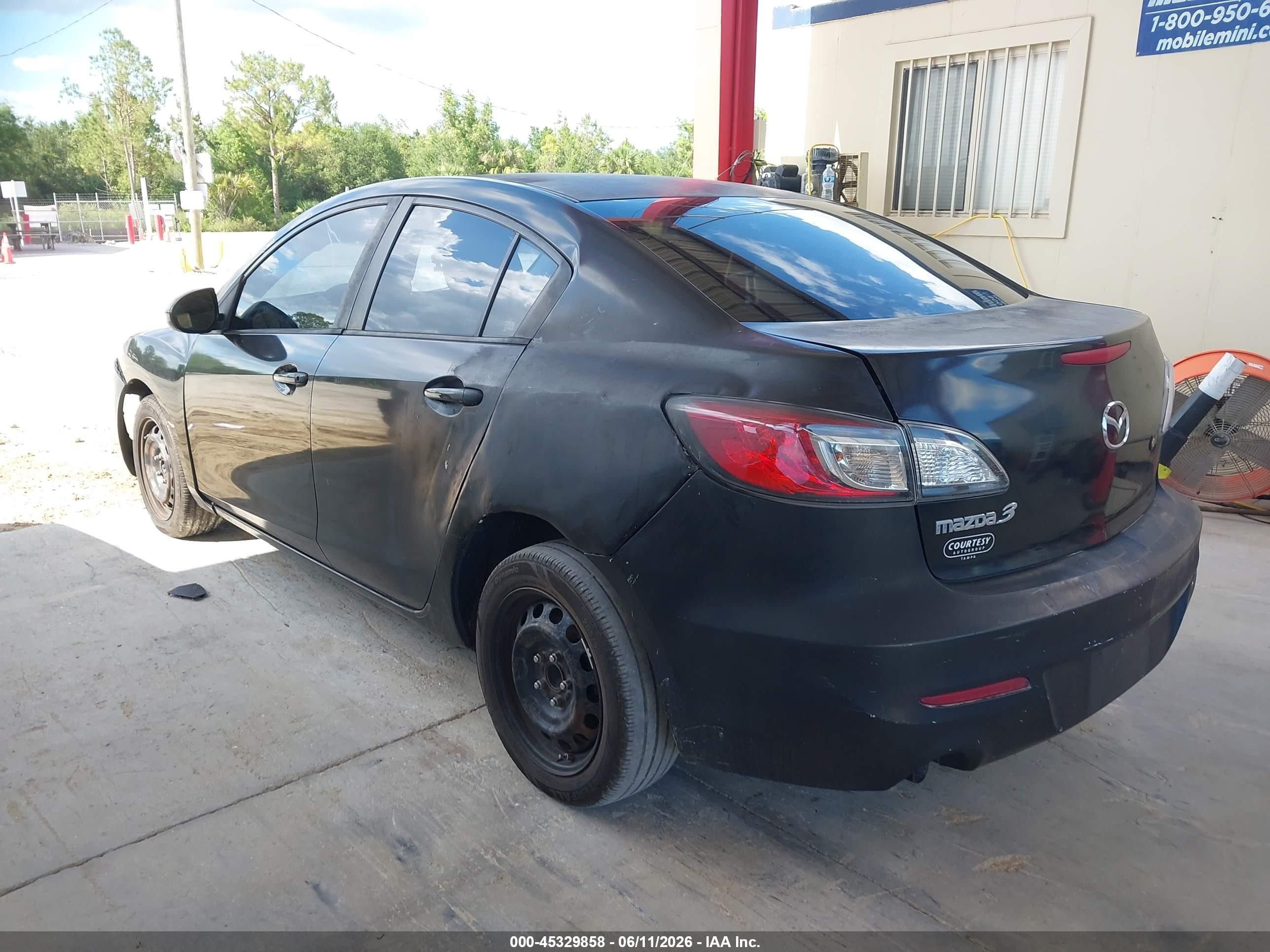 2013 Mazda Mazda3 I Sv Black vin: JM1BL1TF5D1820905
