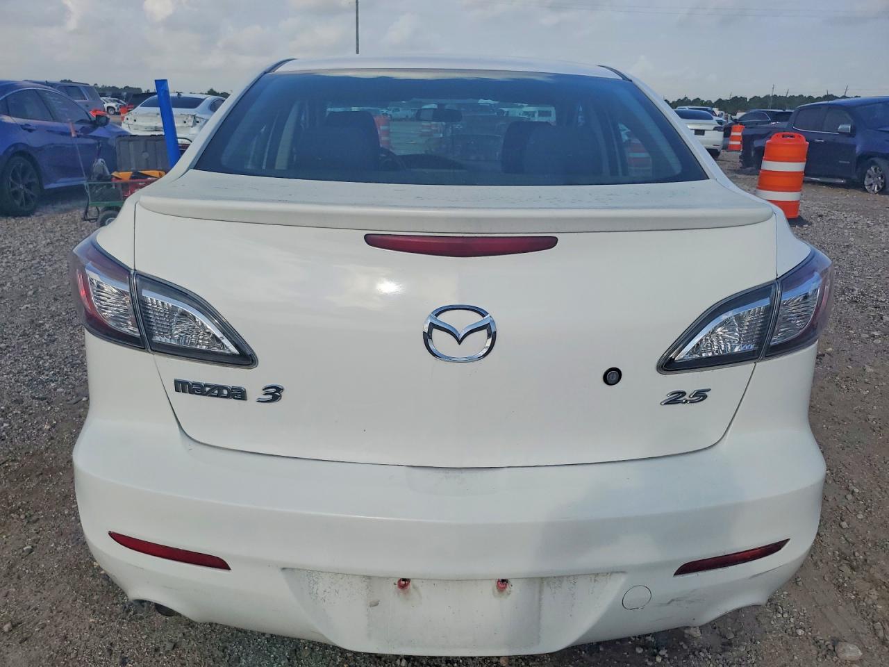 2013 Mazda 3 I White vin: JM1BL1TF7D1847720