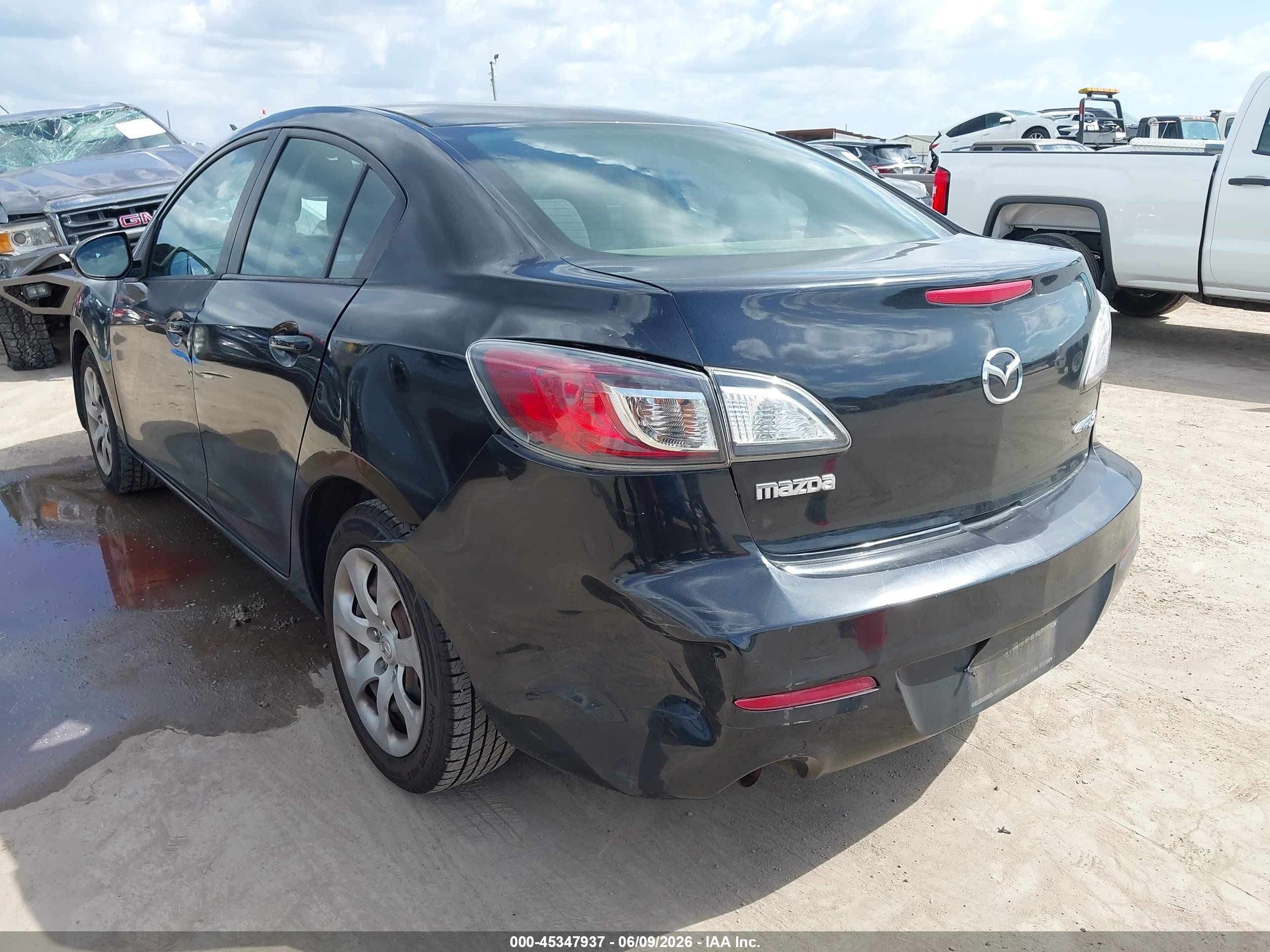 2013 Mazda Mazda3 I Sv Black vin: JM1BL1TF8D1764748