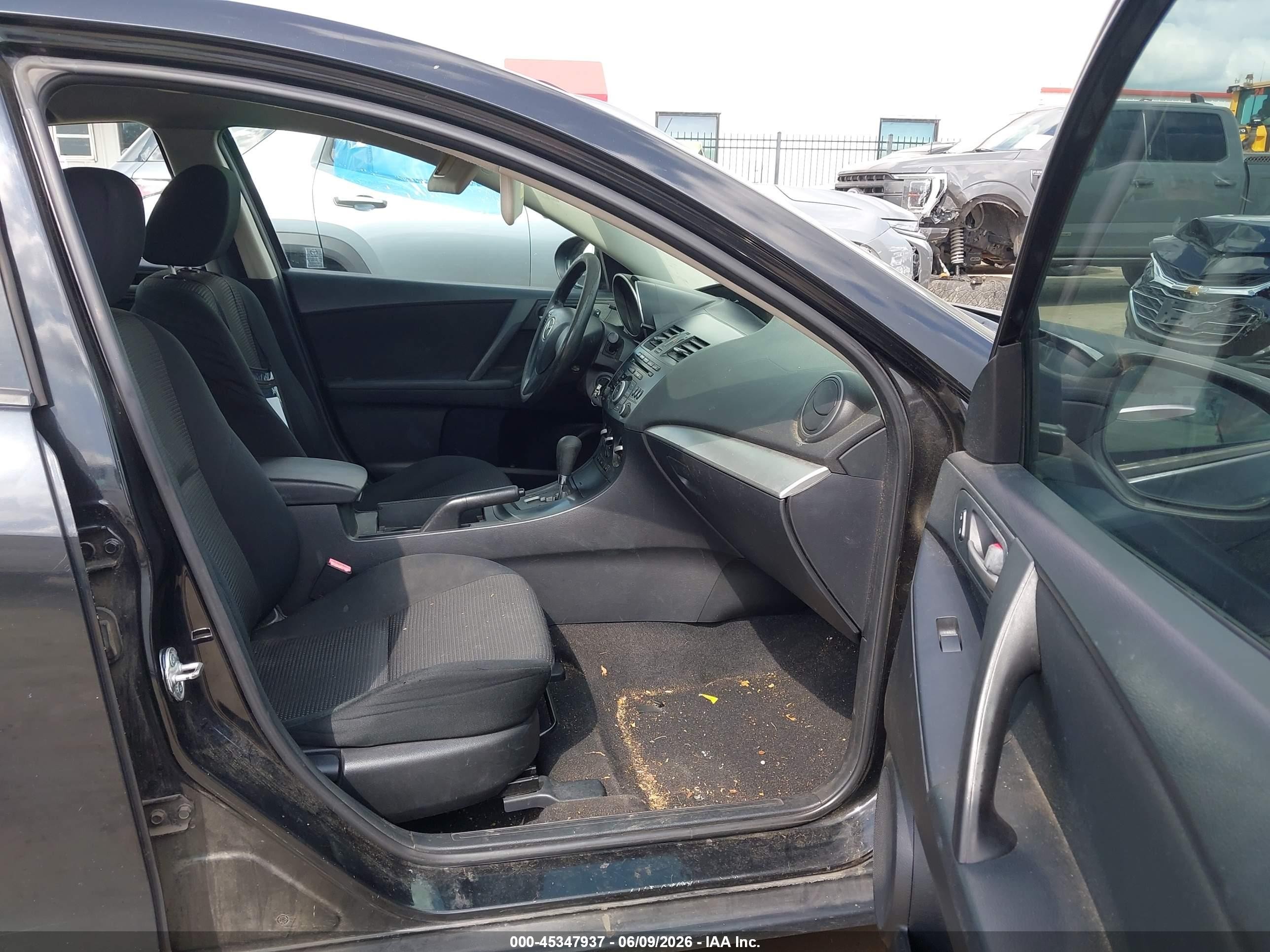 2013 Mazda Mazda3 I Sv Black vin: JM1BL1TF8D1764748