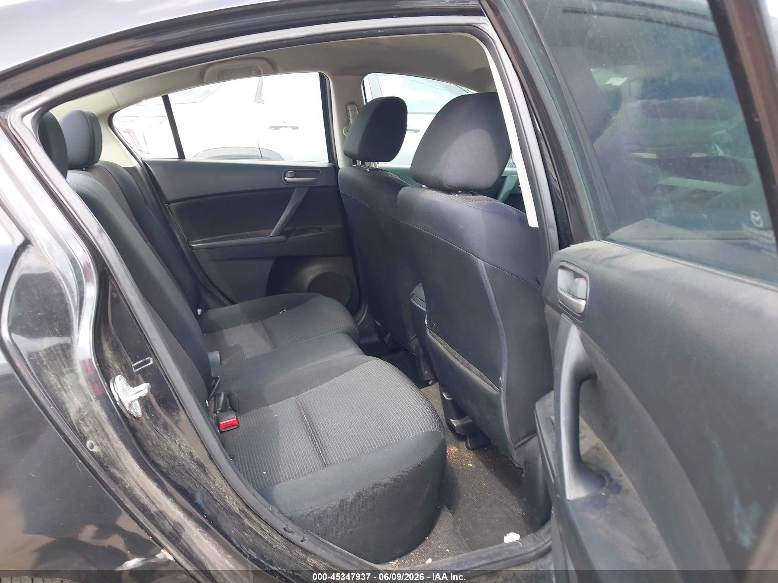 2013 Mazda Mazda3 I Sv Black vin: JM1BL1TF8D1764748