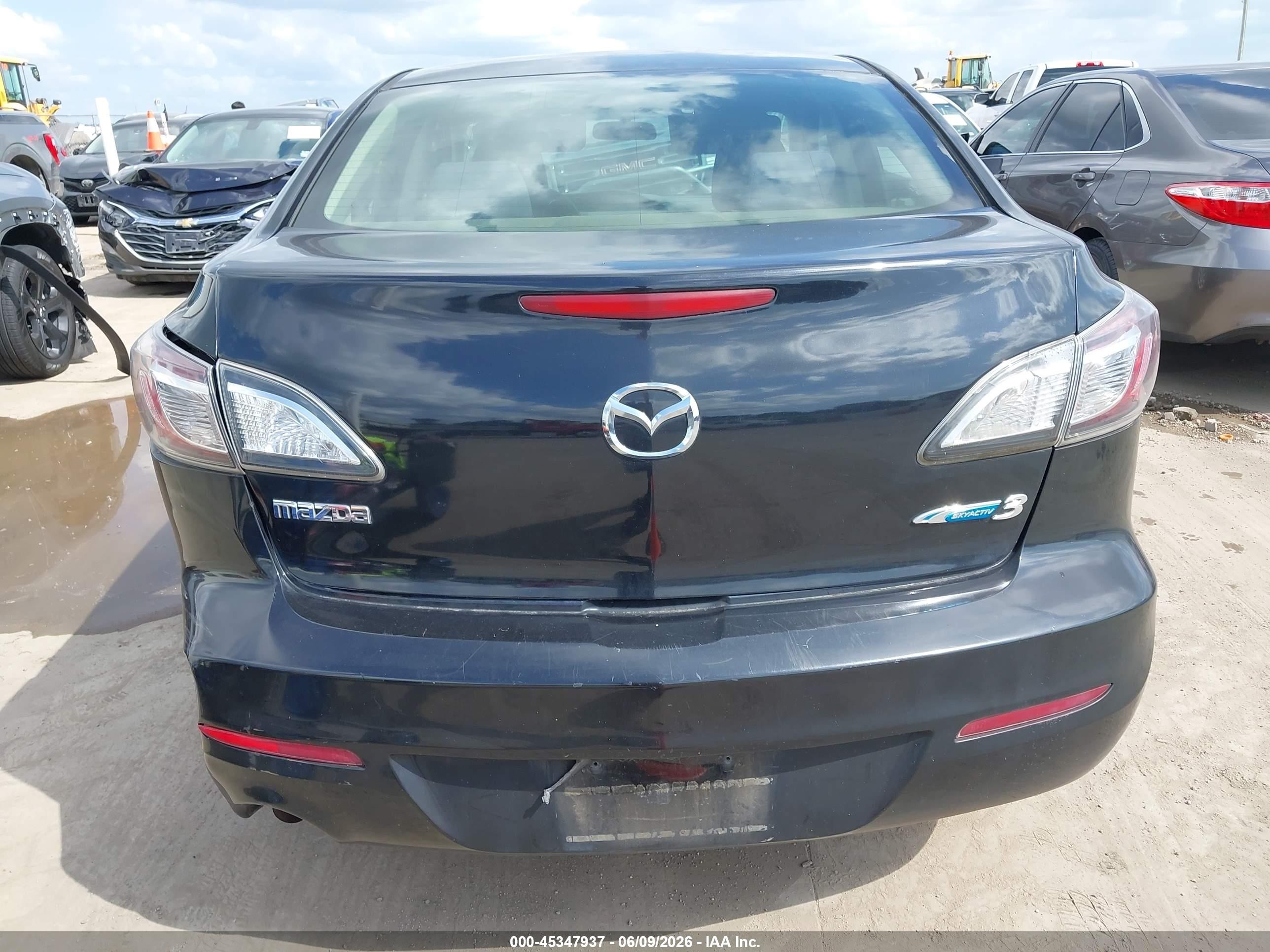 2013 Mazda Mazda3 I Sv Black vin: JM1BL1TF8D1764748