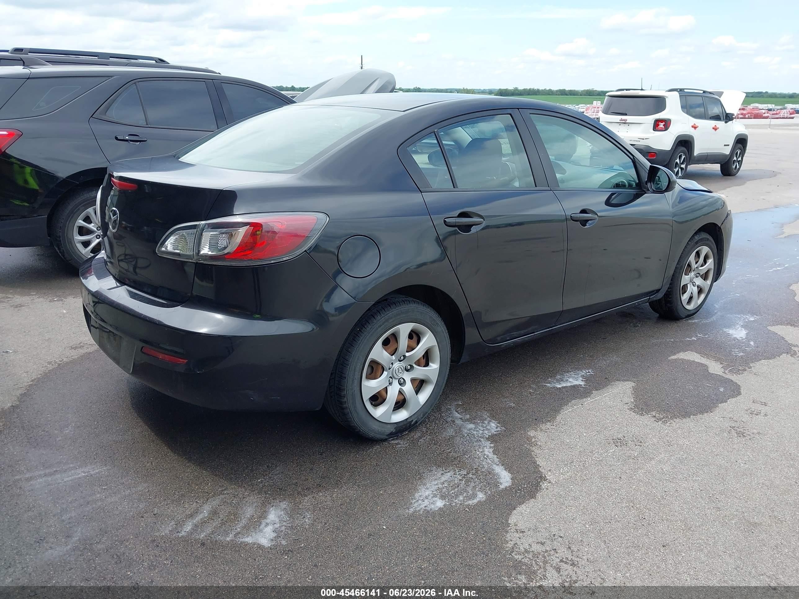2013 Mazda Mazda3 I Sv Black vin: JM1BL1TFXD1742556