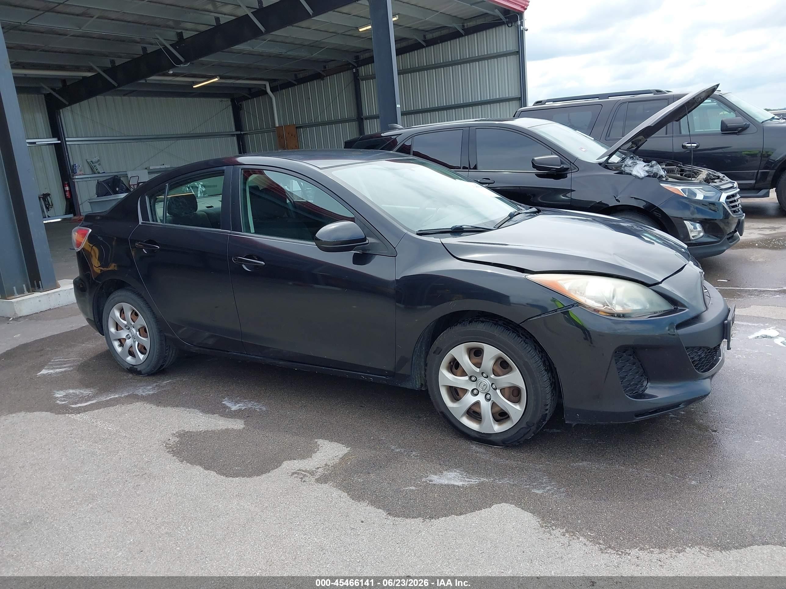 2013 Mazda Mazda3 I Sv Black vin: JM1BL1TFXD1742556