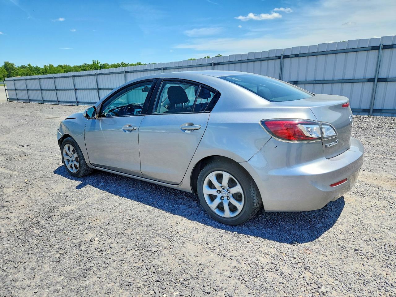 2013 Mazda 3 Silver vin: JM1BL1TG1D1774790