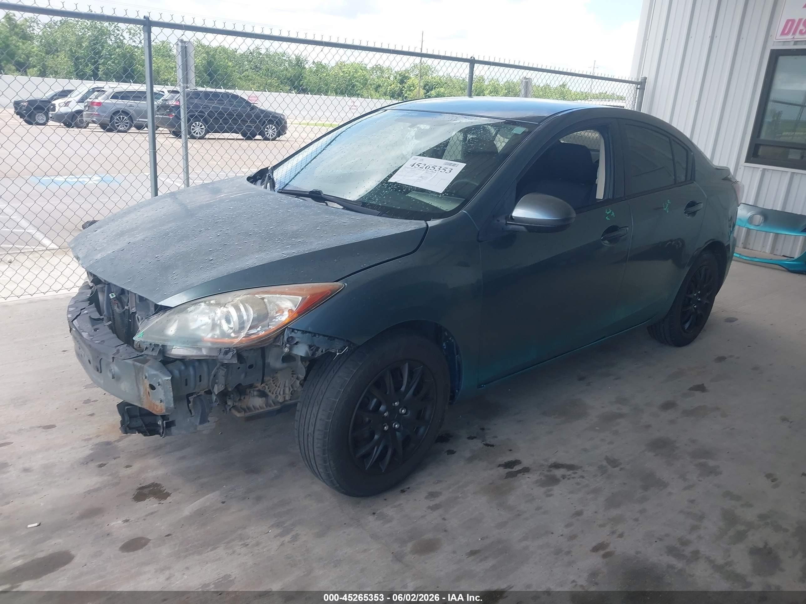 2013 Mazda Mazda3 I Sv Green vin: JM1BL1TG1D1778578