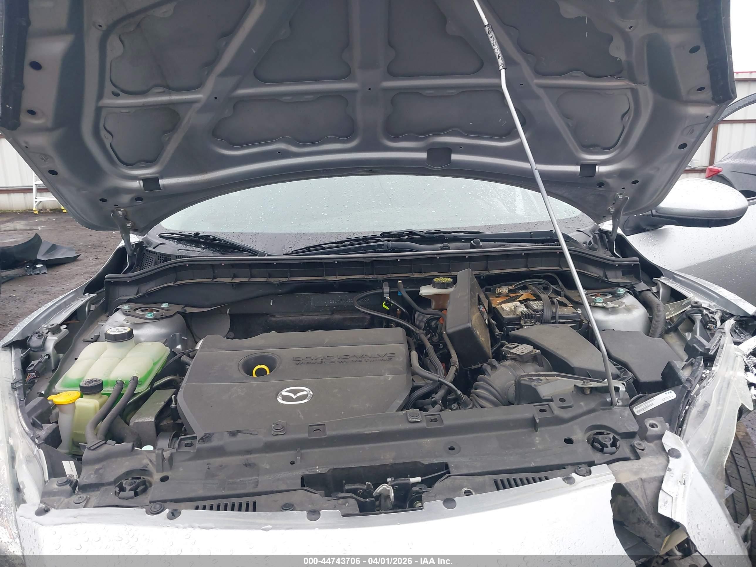 2013 Mazda Mazda3 I Sv Silver vin: JM1BL1TG1D1842392