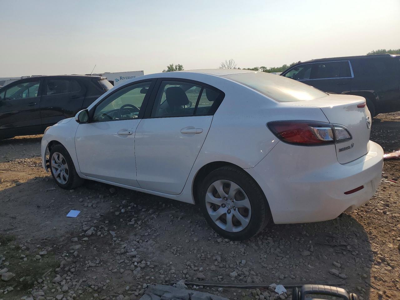 2013 Mazda 3 I Белый vin: JM1BL1TG3D1742990