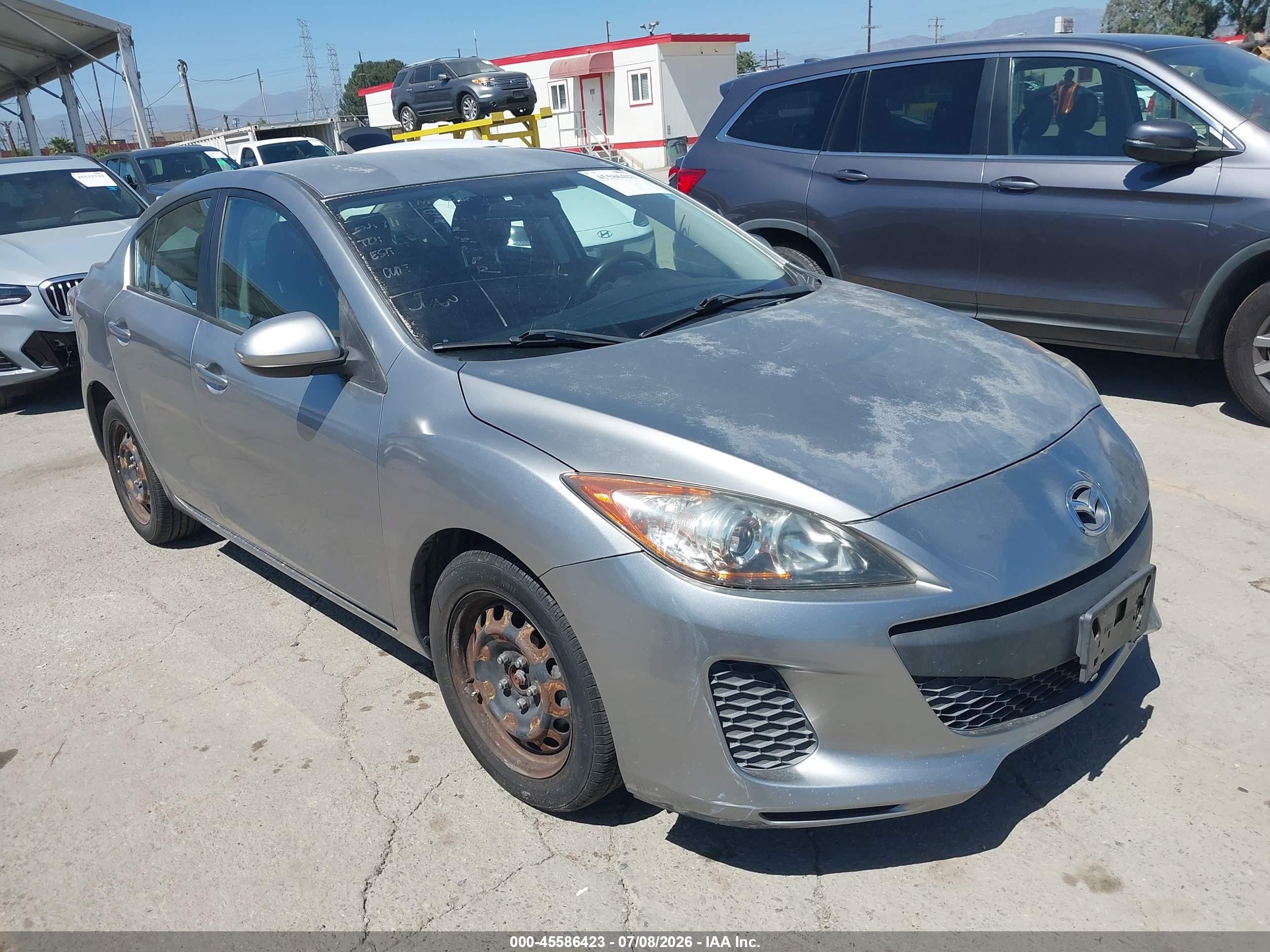 2013 Mazda Mazda3 I Sv Gray vin: JM1BL1TG4D1765999