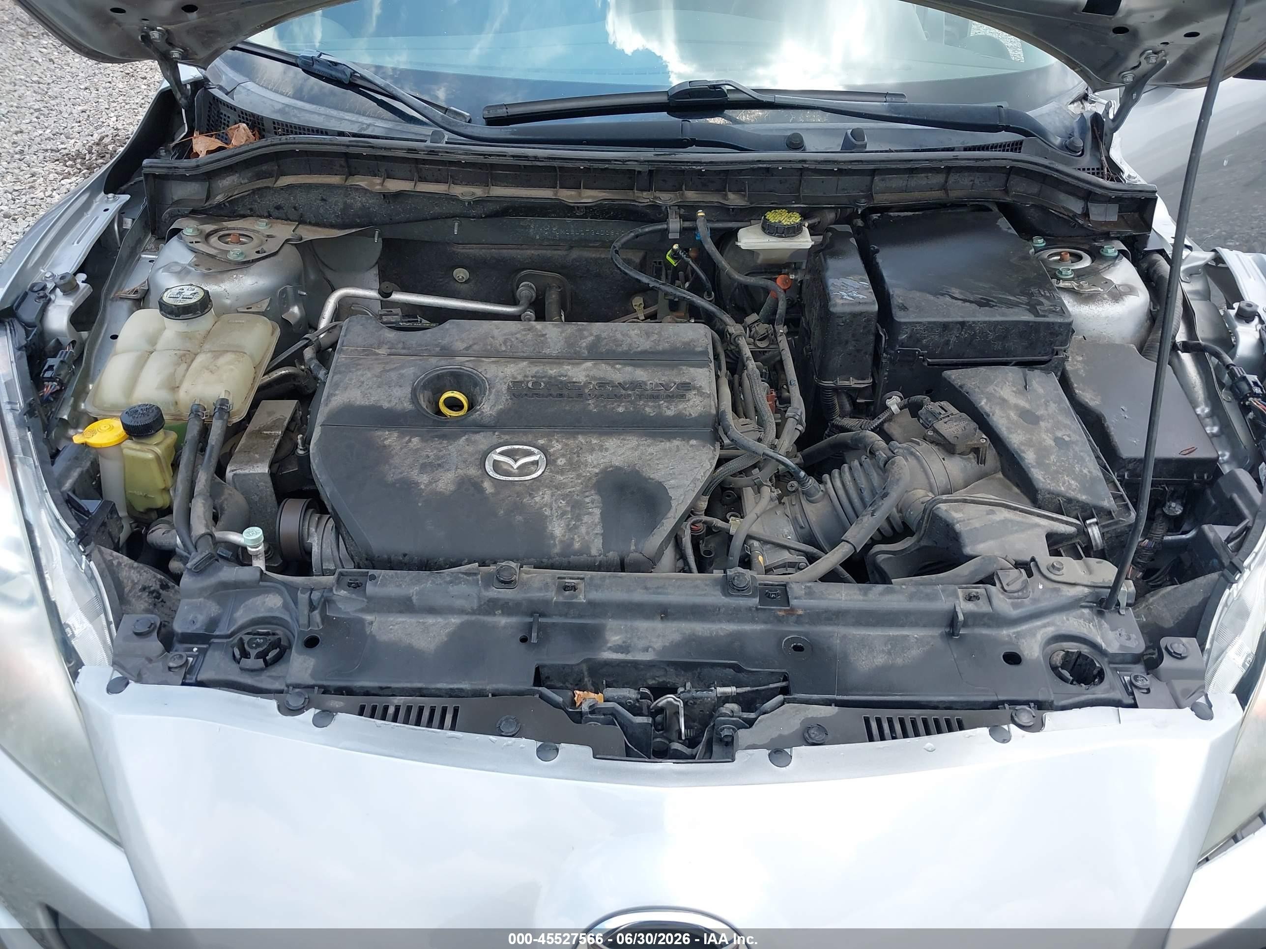 2013 Mazda Mazda3 I Sv Серебряный vin: JM1BL1TG4D1840443